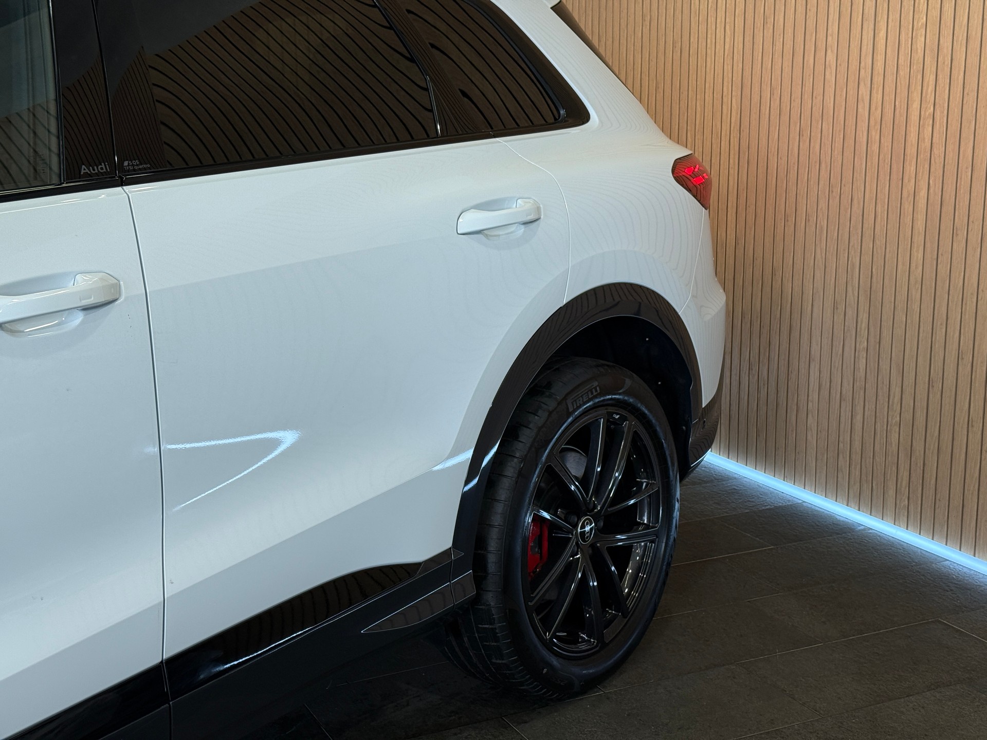 AUDI SQ5 TFSI quattro S-tronic * NEW MODEL*-image-2