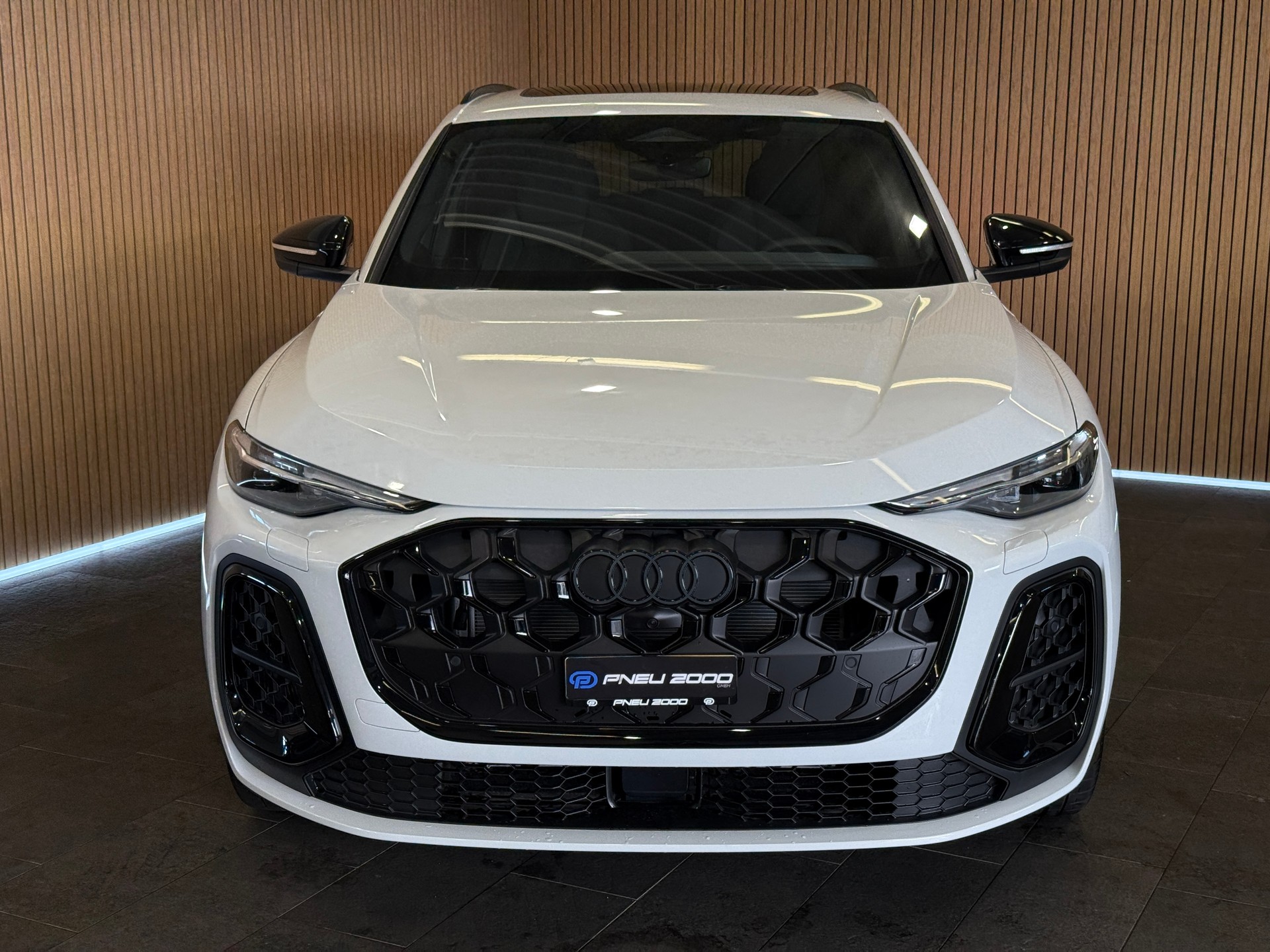 AUDI SQ5 TFSI quattro S-tronic * NEW MODEL*-image-1