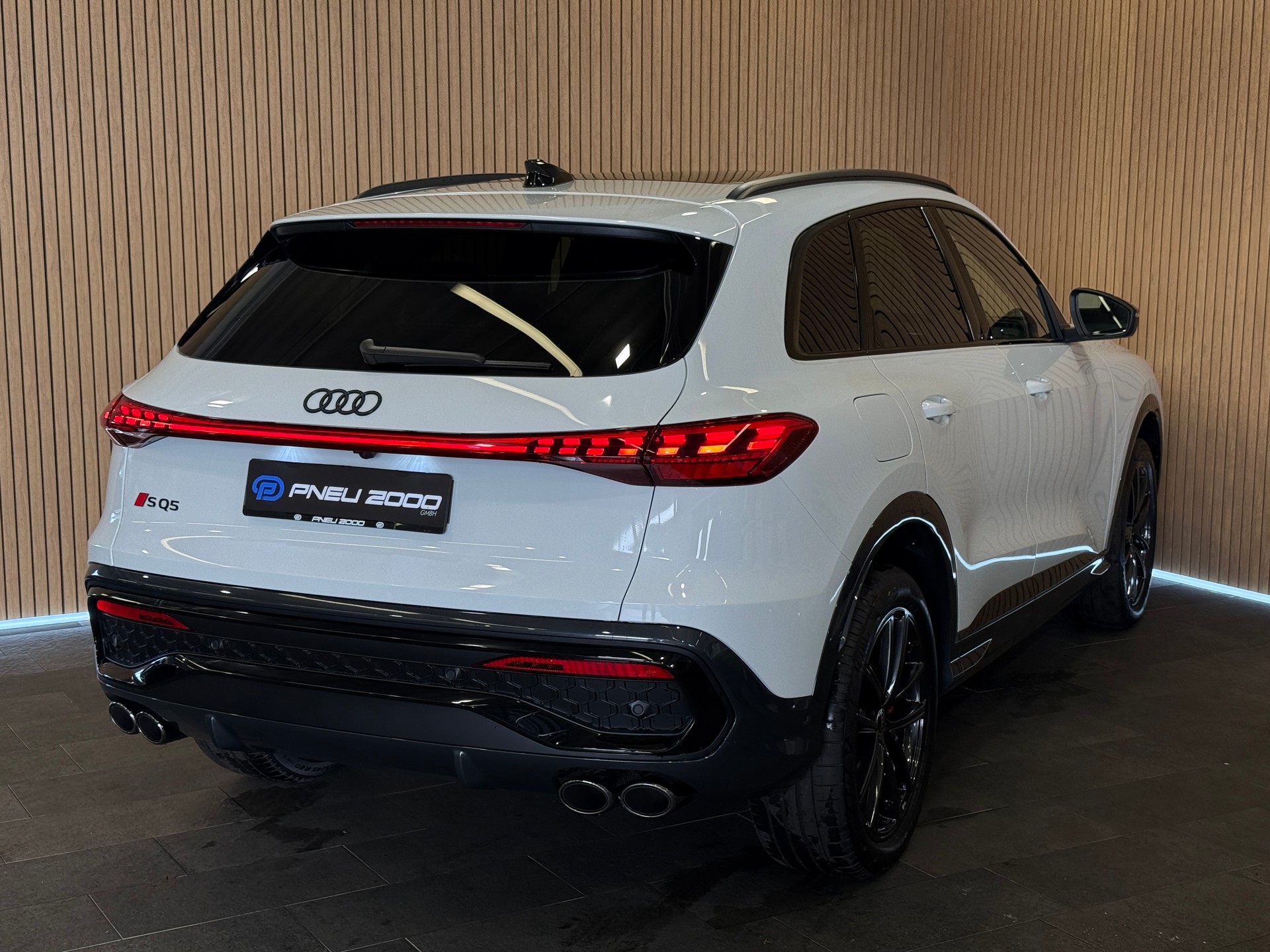 AUDI SQ5 TFSI quattro S-tronic * NEW MODEL*-image-3