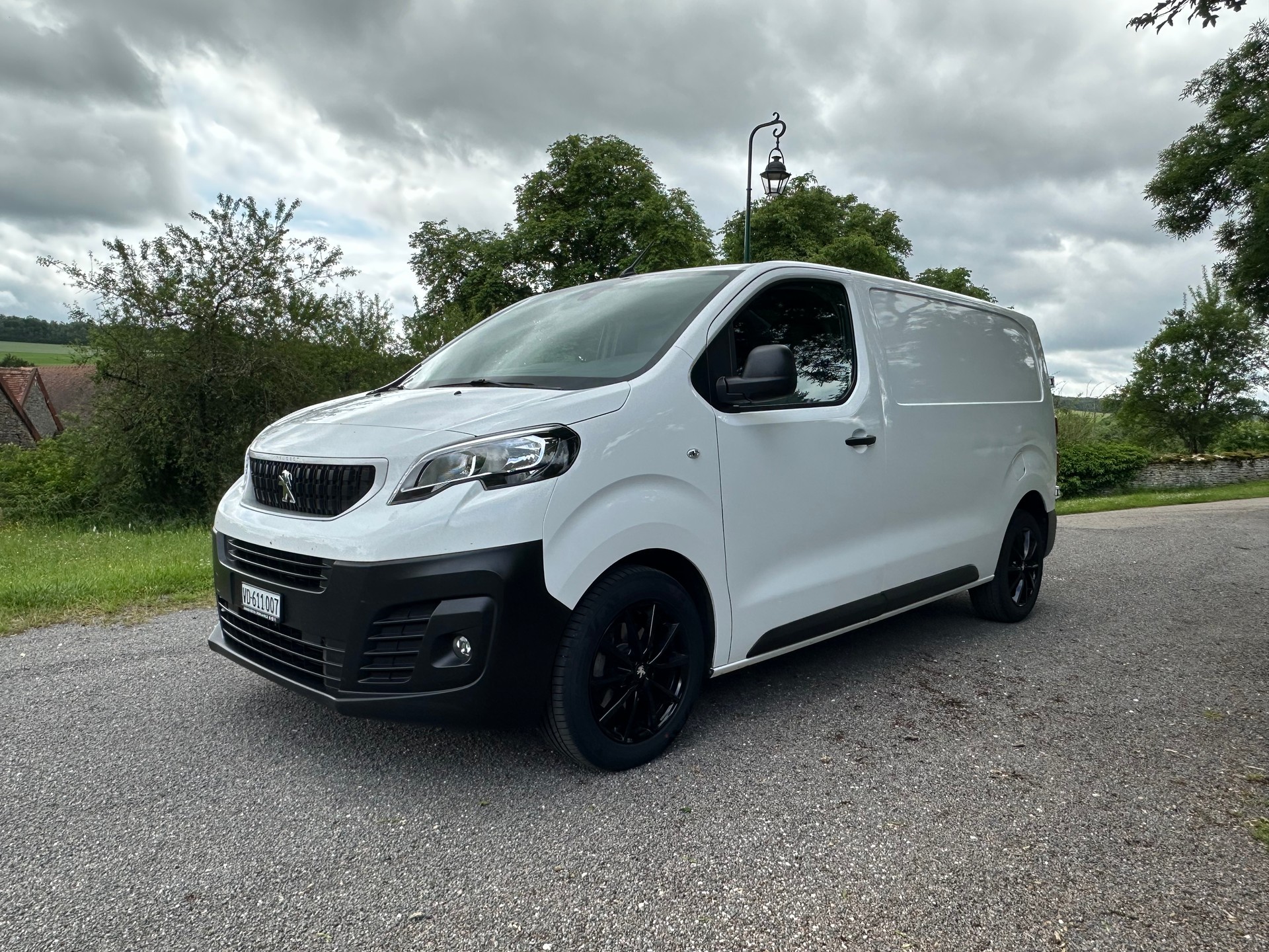 PEUGEOT 2.0L BlueHDI 120-image-1