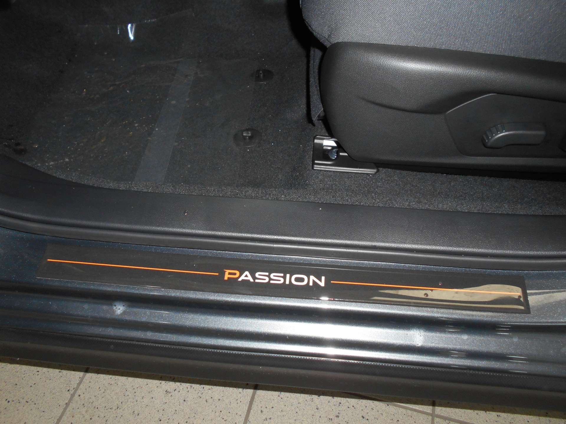 SUBARU Crosstrek 2.0 e-Boxer Passion 4X4 Lineartronic-image-10