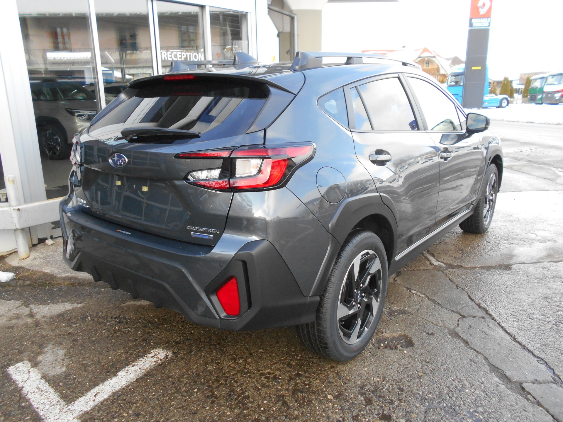 SUBARU Crosstrek 2.0 e-Boxer Passion 4X4 Lineartronic-image-5