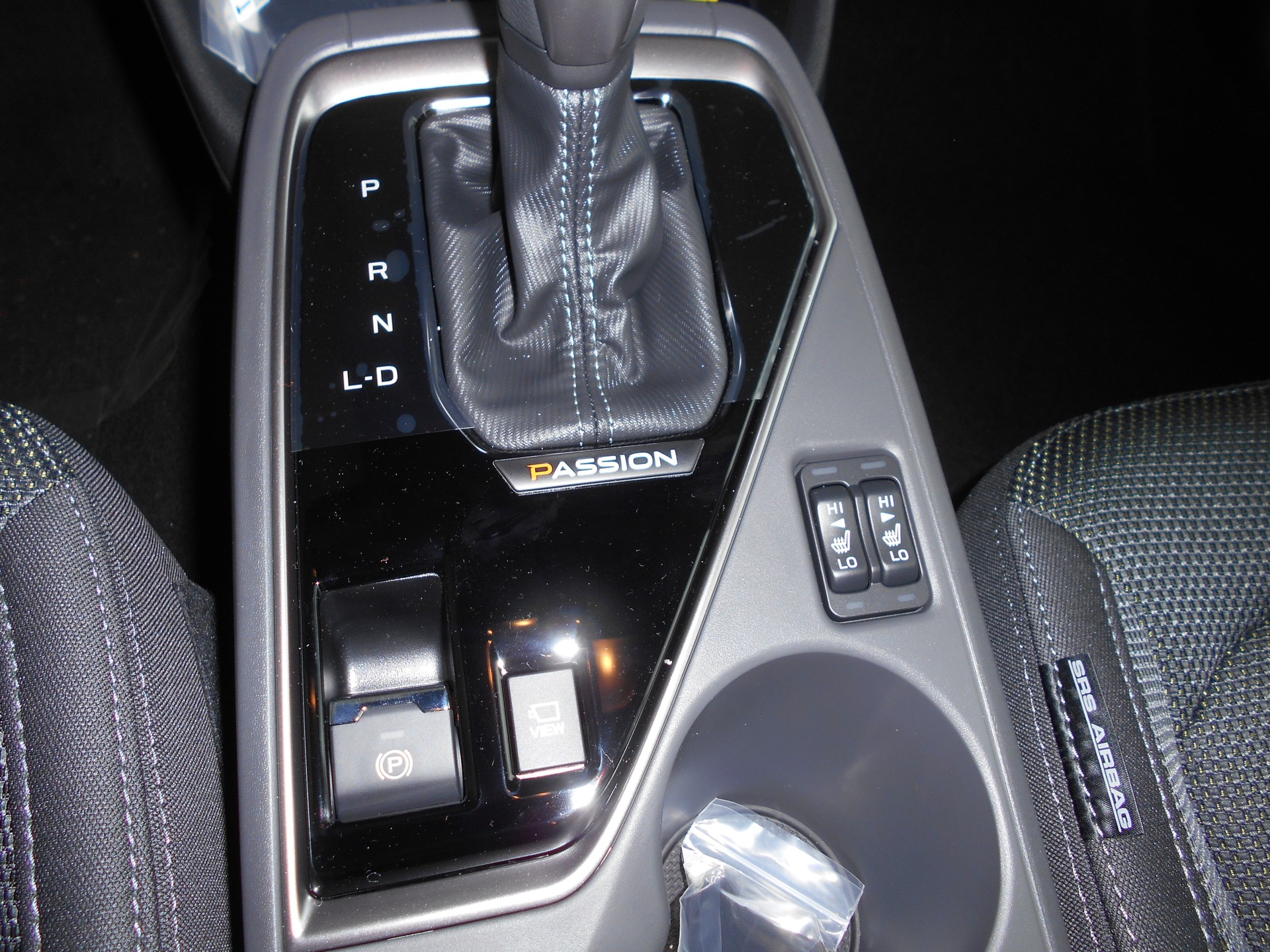 SUBARU Crosstrek 2.0 e-Boxer Passion 4X4 Lineartronic-image-8