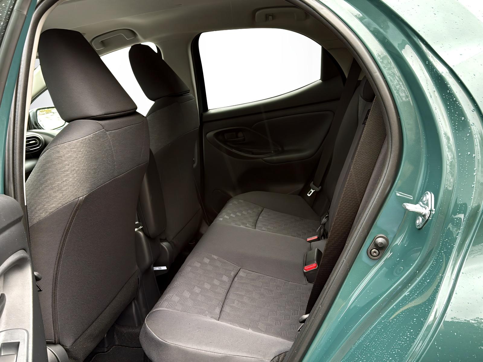 TOYOTA Yaris 1.5 VVT-i HSD Trend-image-9