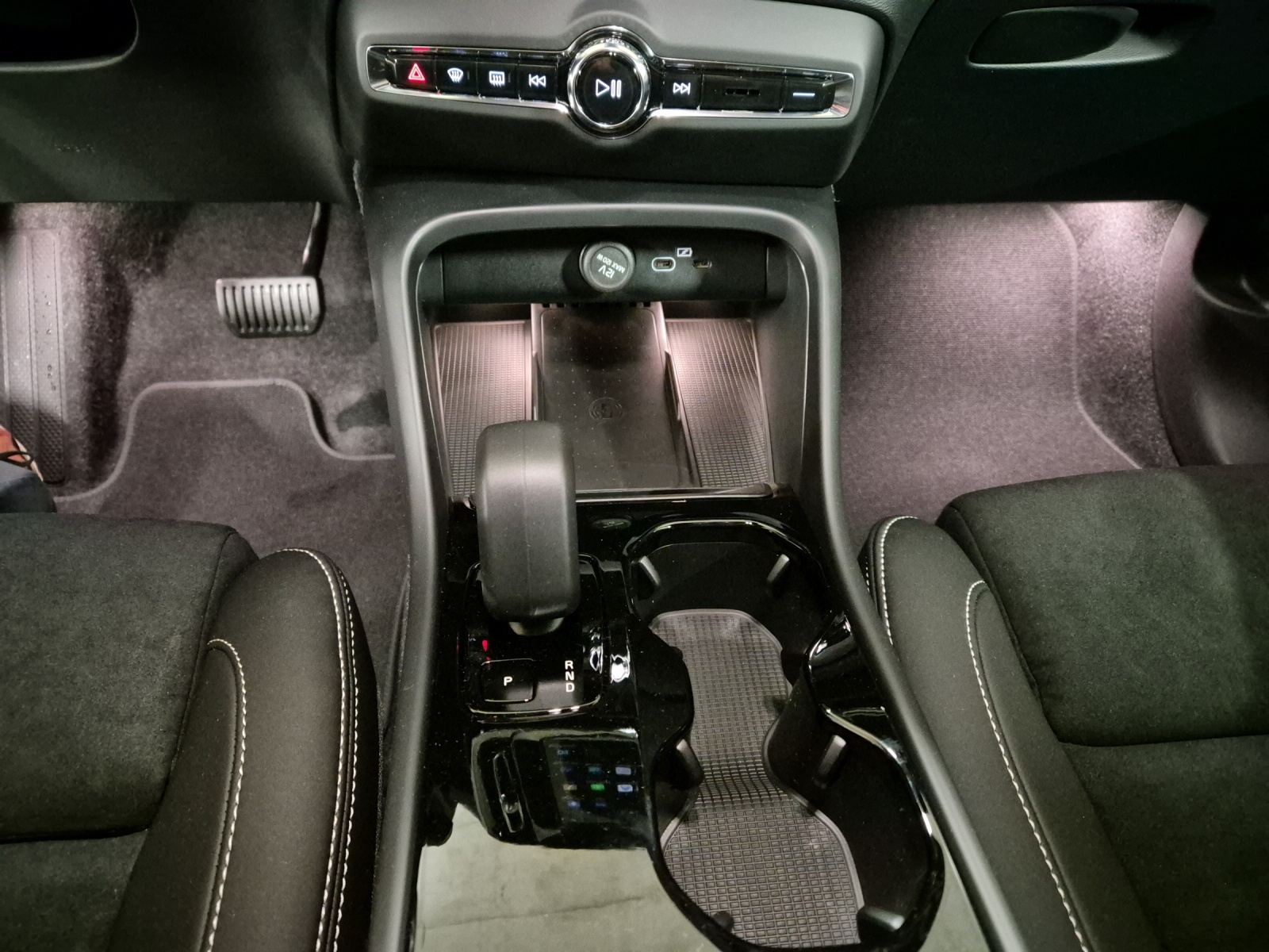 VOLVO EX40 Extended Plus-image-11