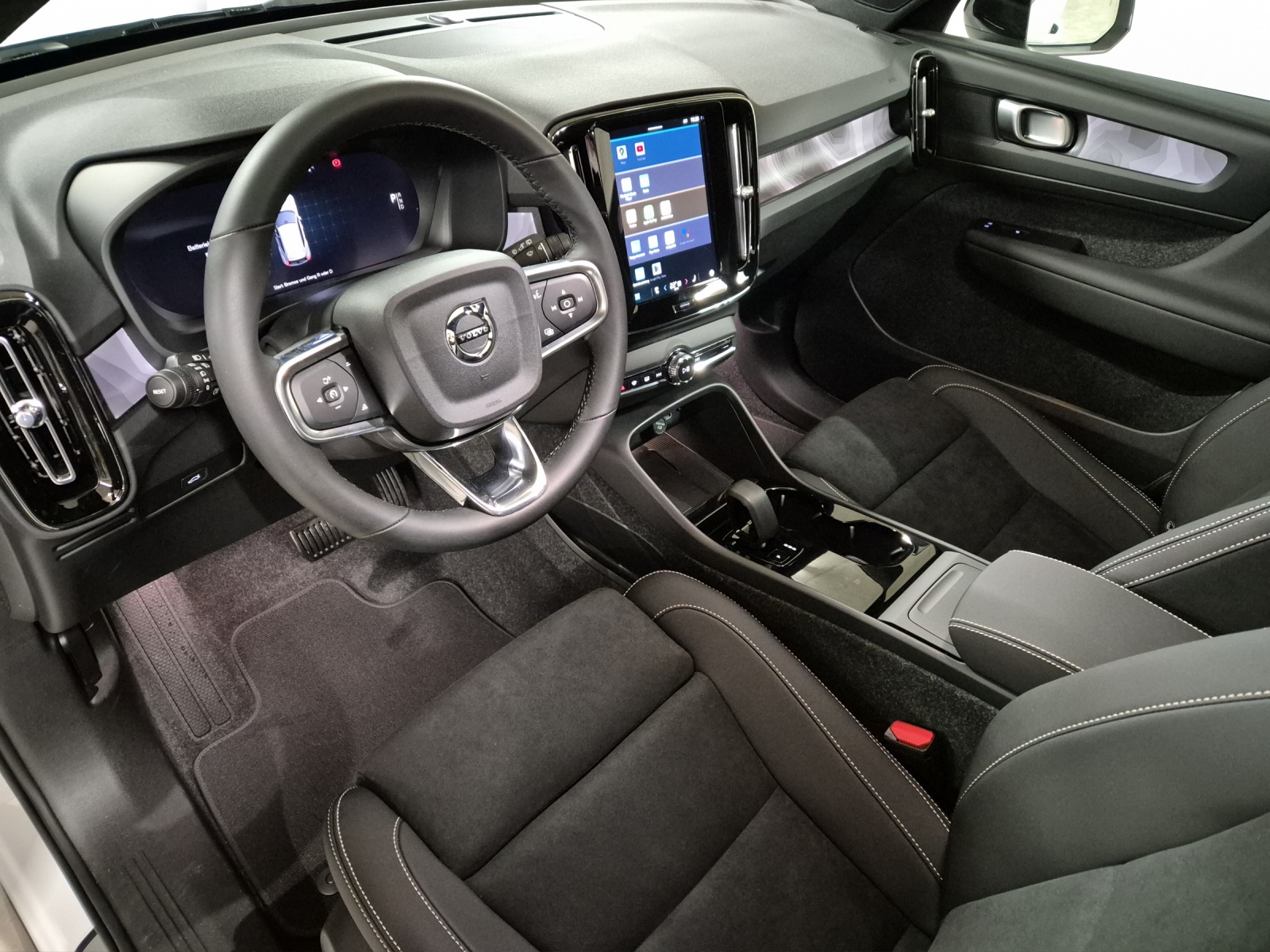VOLVO EX40 Extended Plus-image-9