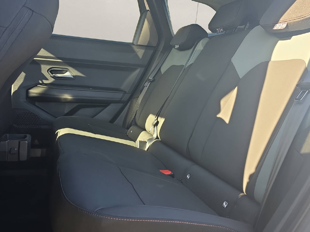 DACIA Bigster 1.8 Hybrid Extreme-image-9