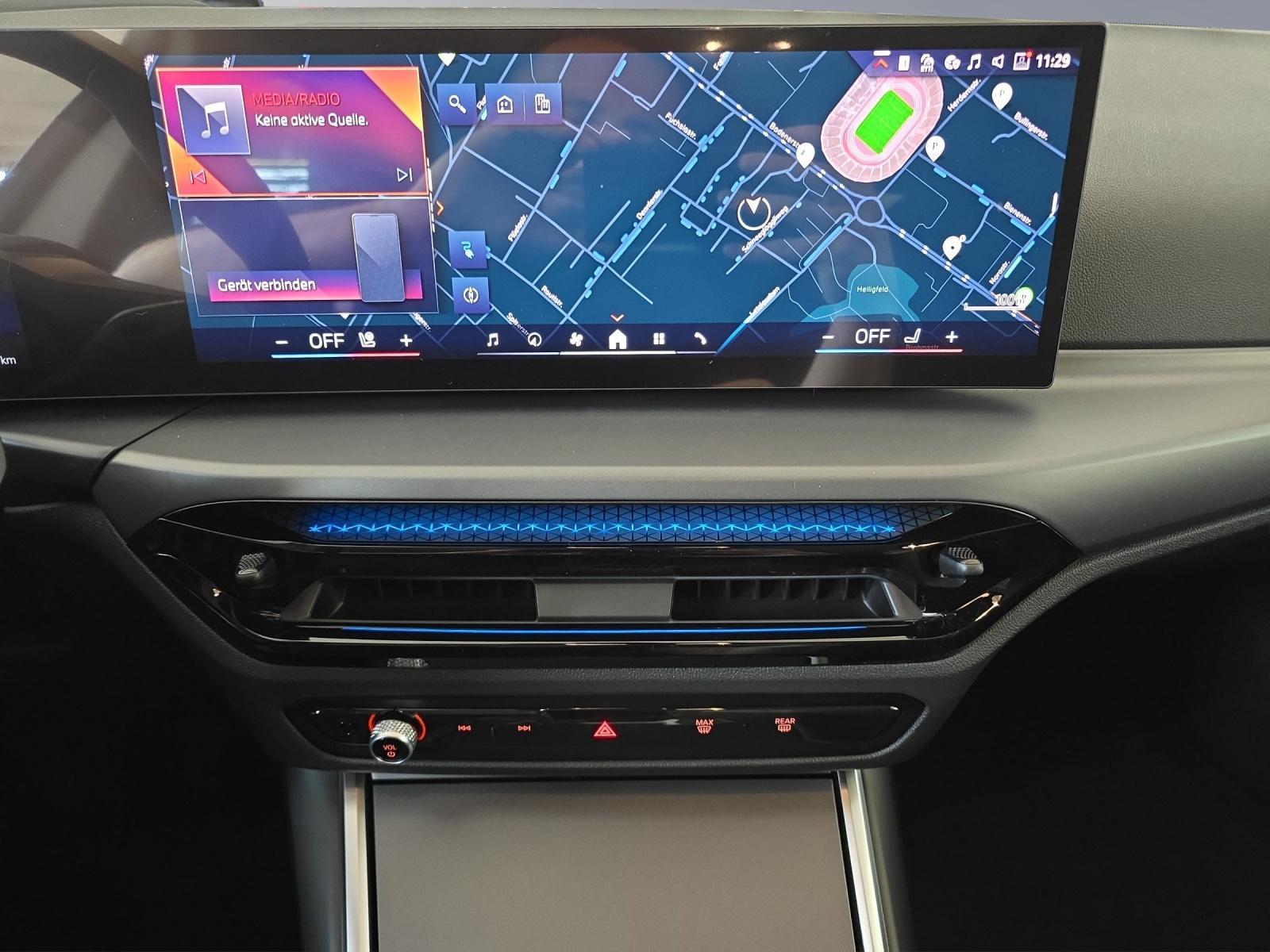 BMW i4 eDrive 35-image-14