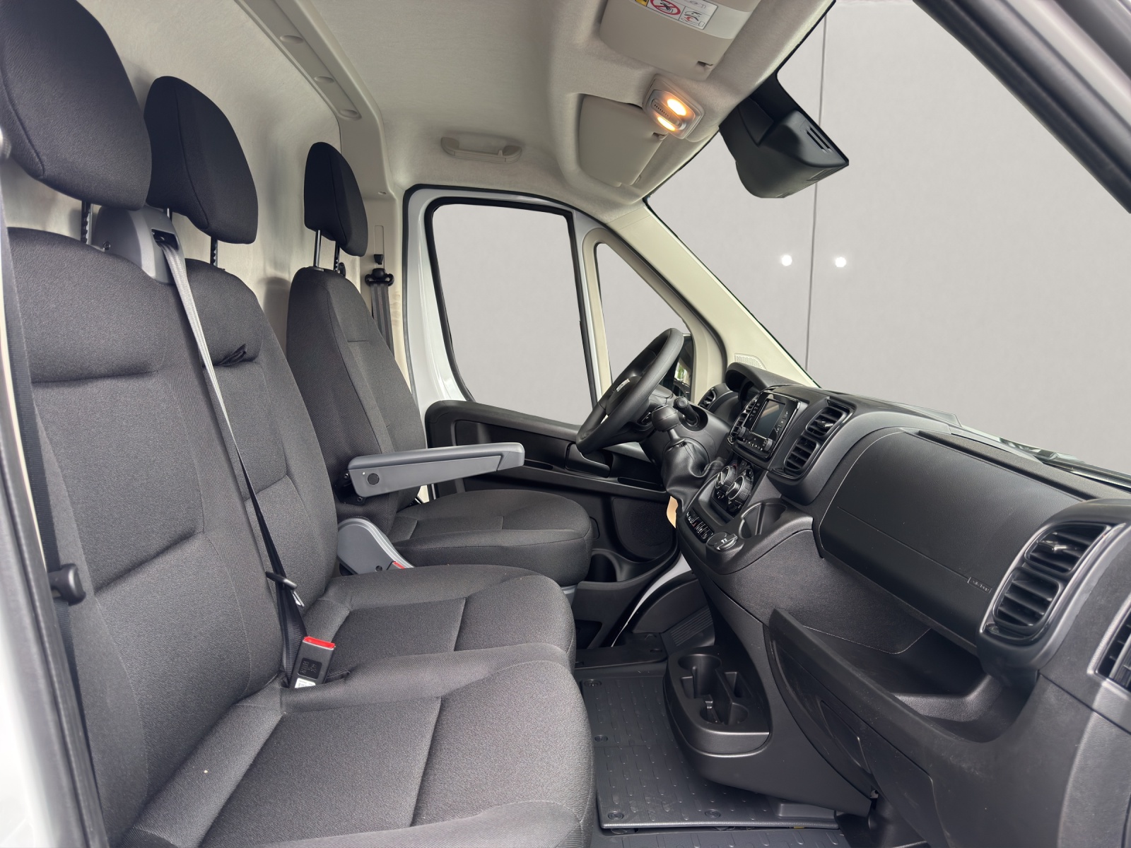 FIAT Ducato 290 30 Kaw. 3450 H1 2.2 Easy Pro-image-12