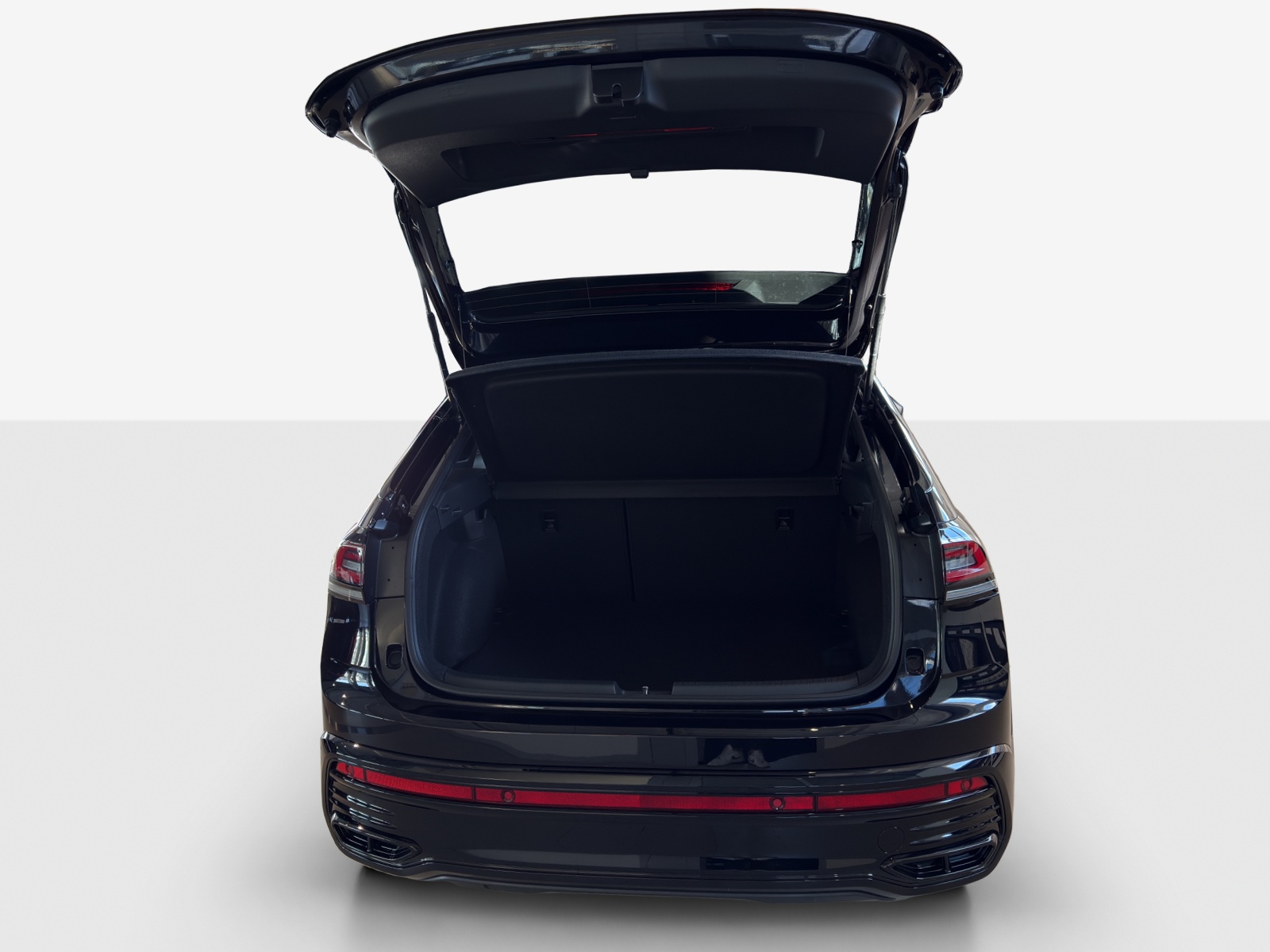 VW Taigo 1.0 TSI R-Line DSG-image-12