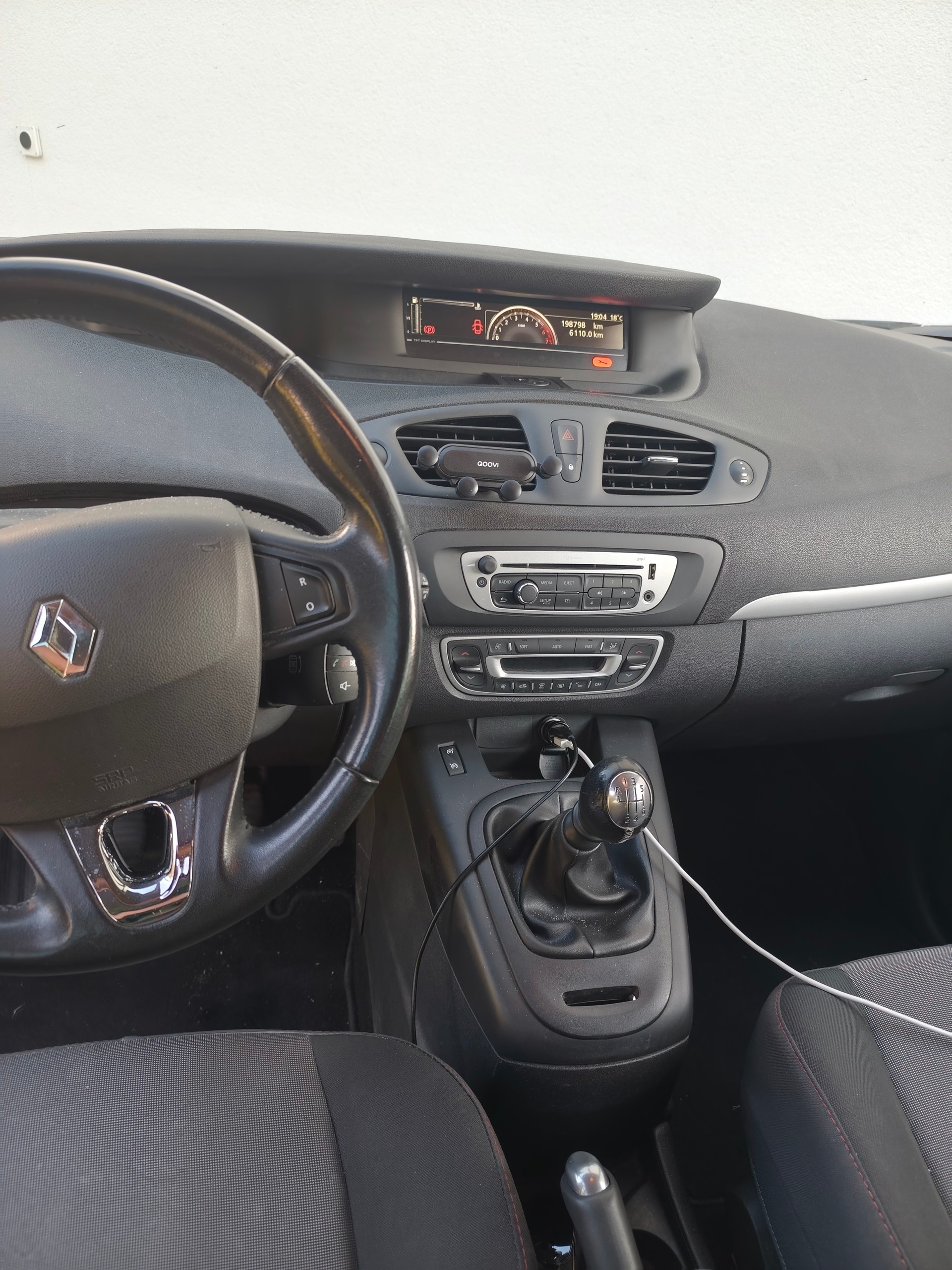 RENAULT Grand Scénic 1.2 16V Turbo Energy-image-2