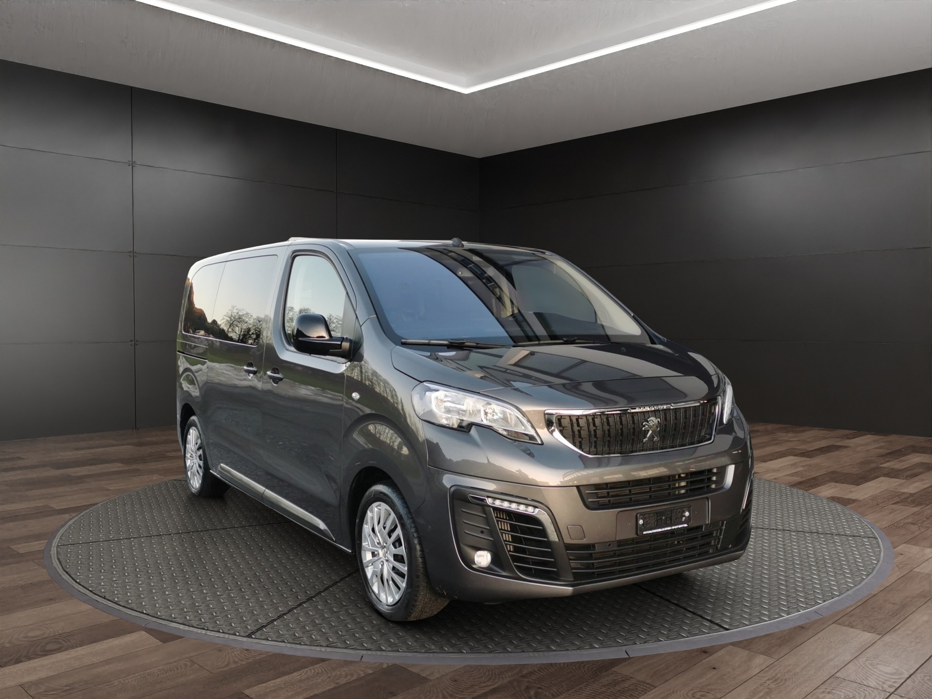 PEUGEOT Traveller 2.0 BlueHDi Business Standard EAT8