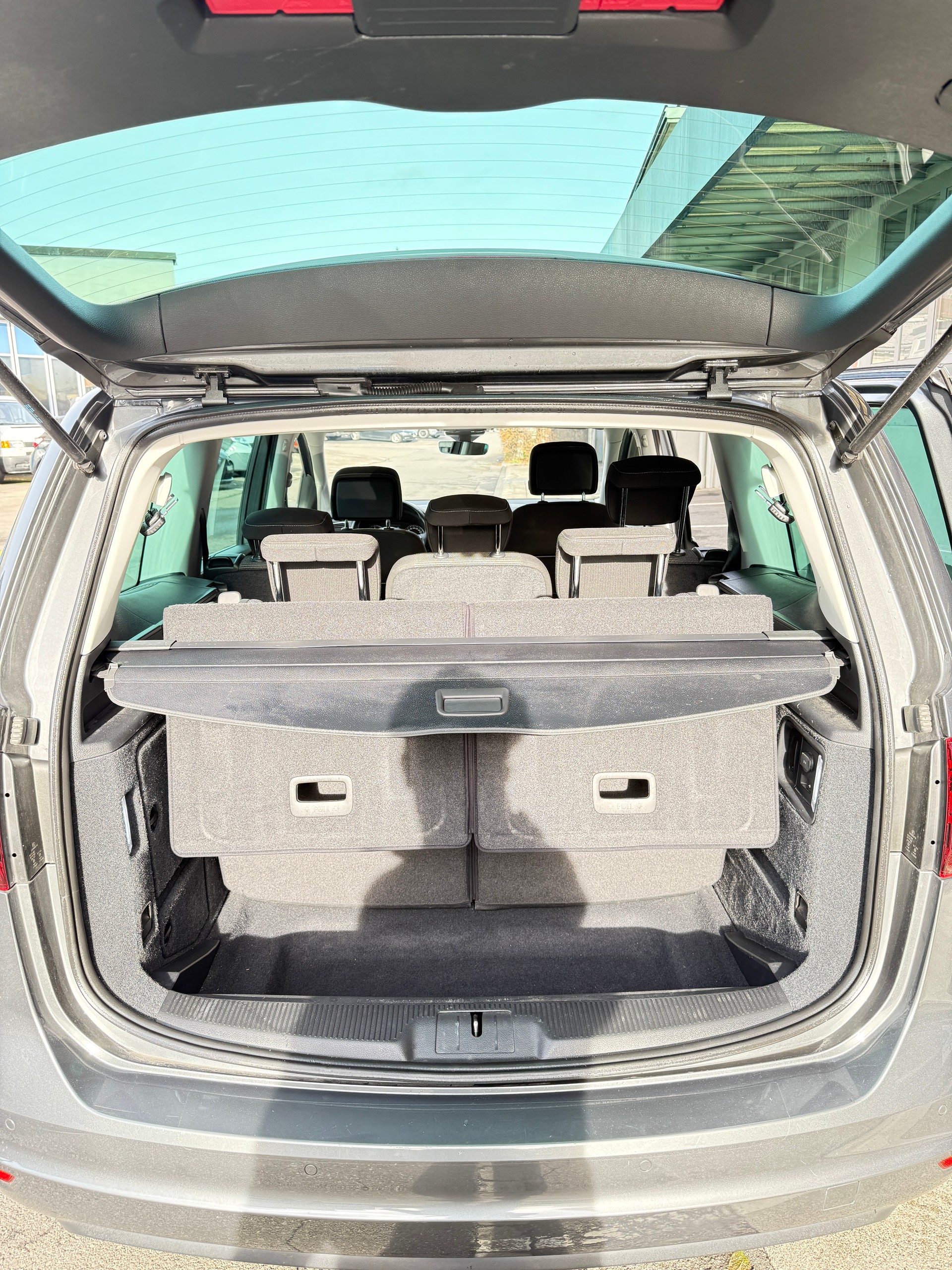 VW Sharan 2.0 TDI BMT Comfortline DSG-image-8
