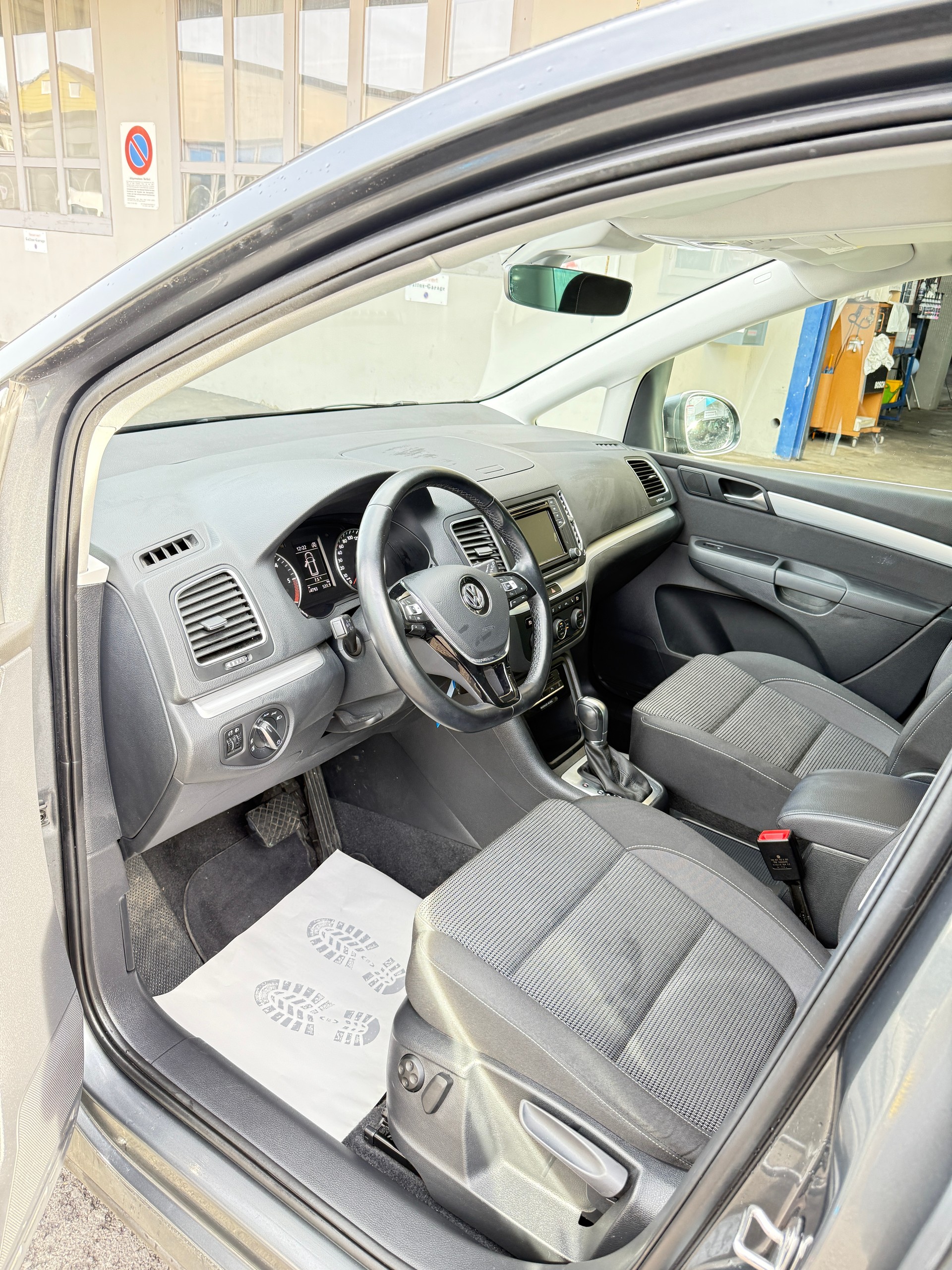 VW Sharan 2.0 TDI BMT Comfortline DSG-image-5