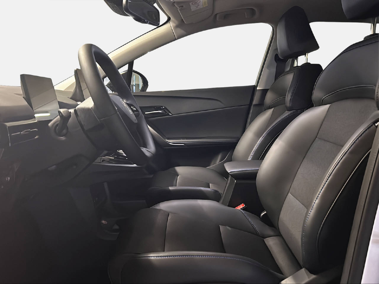 MG 4 64kWh Luxury-image-10