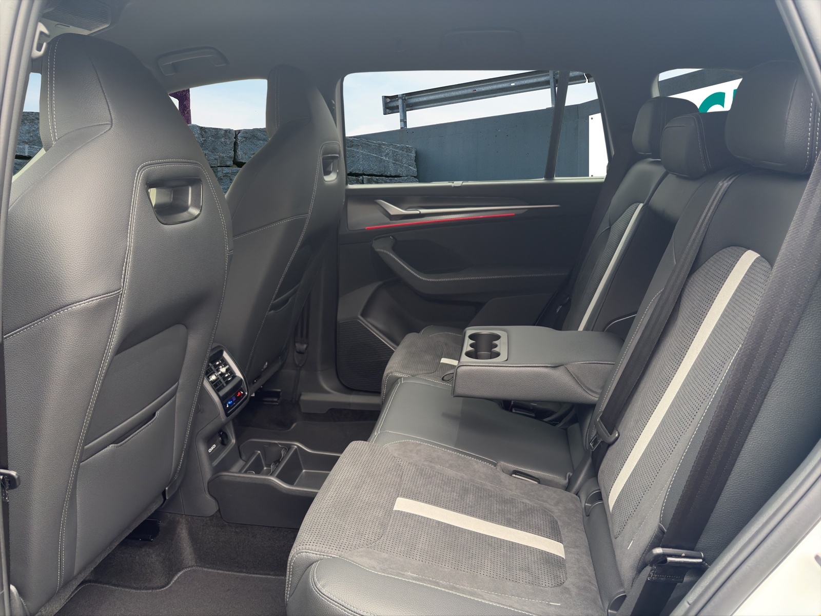 SKODA Kodiaq 2.0 TDI Sportline 4x4-image-7