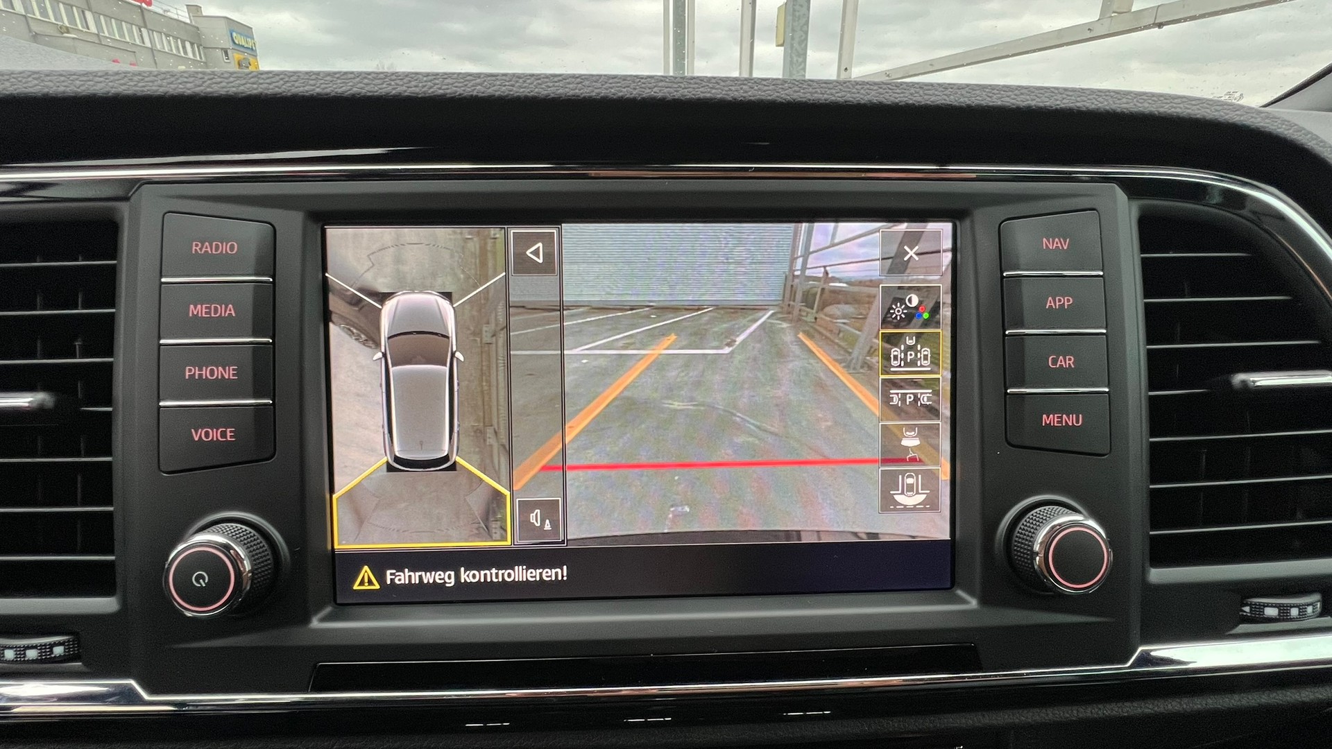 SEAT ATECA 2.0 TDI CR XCELLENCE 4DRIVE DSG l 190 PS-image-23