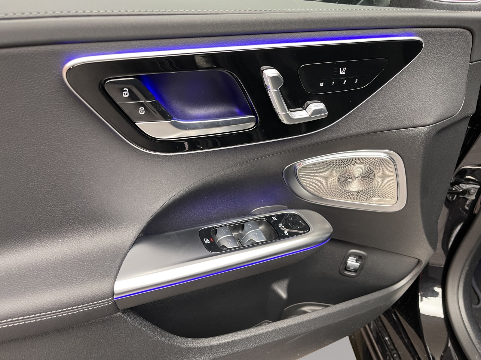 MERCEDES-BENZ C 300 T 4 Matic-image-11