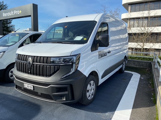 RENAULT Master T35 2.0 Blue dCi 150 L2H2 Advance-image-2