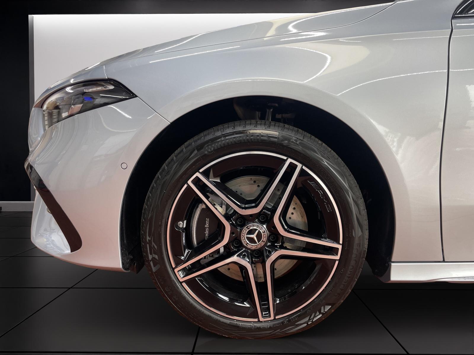 MERCEDES-BENZ A 250 e EQ Star AMG Line-image-9