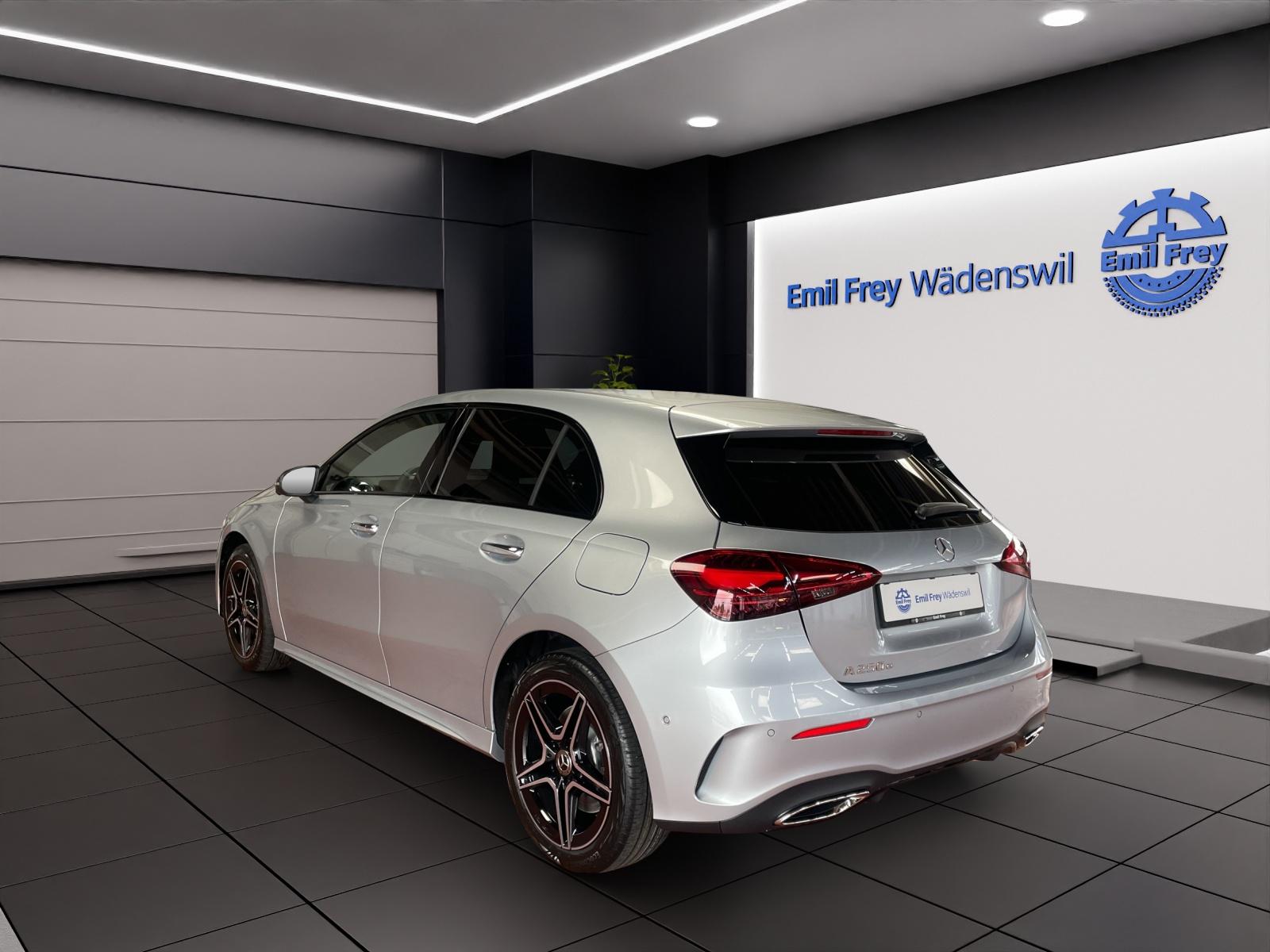 MERCEDES-BENZ A 250 e EQ Star AMG Line-image-2