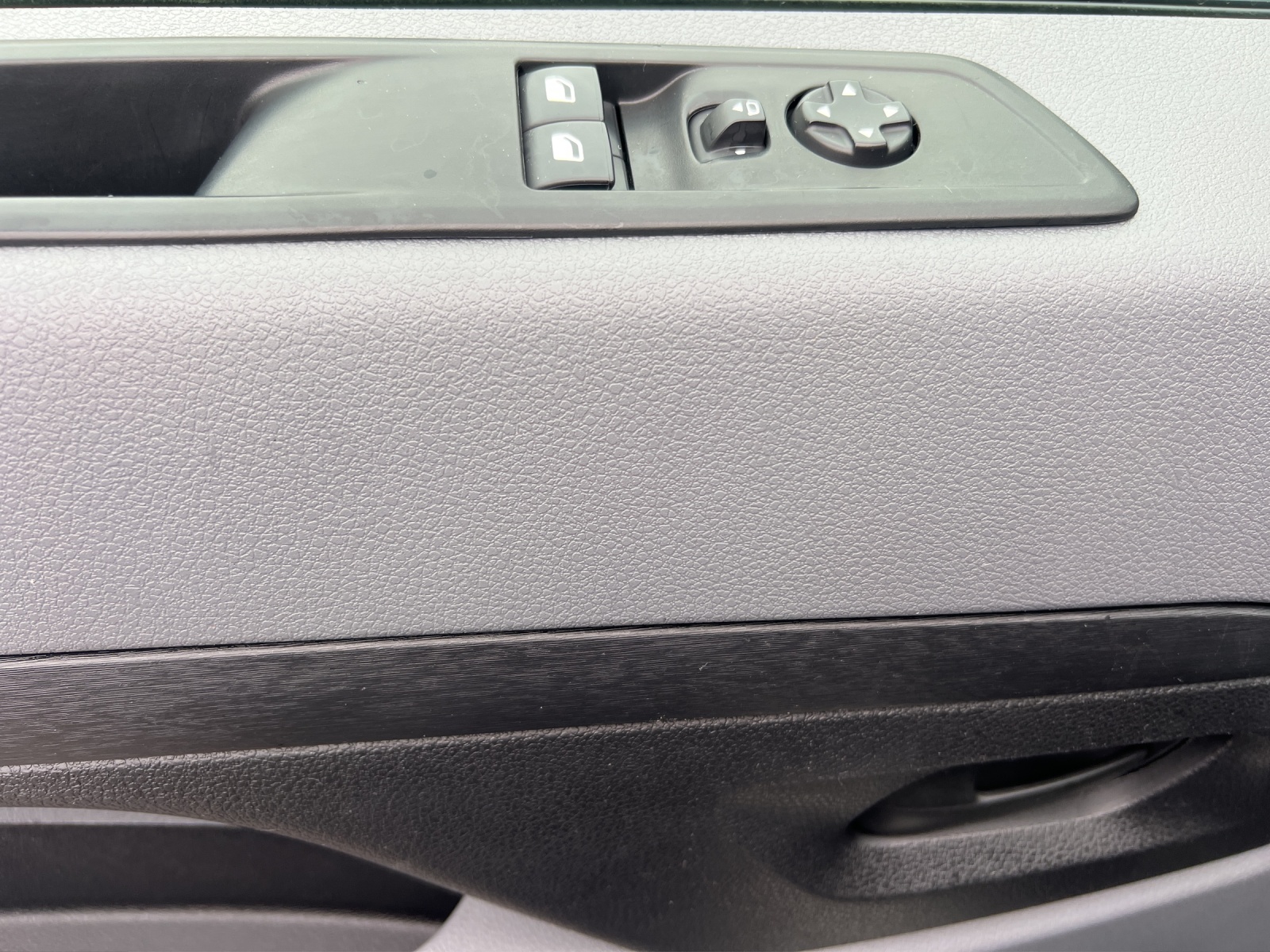 PEUGEOT Expert 50 KWh Premium Standard-image-9