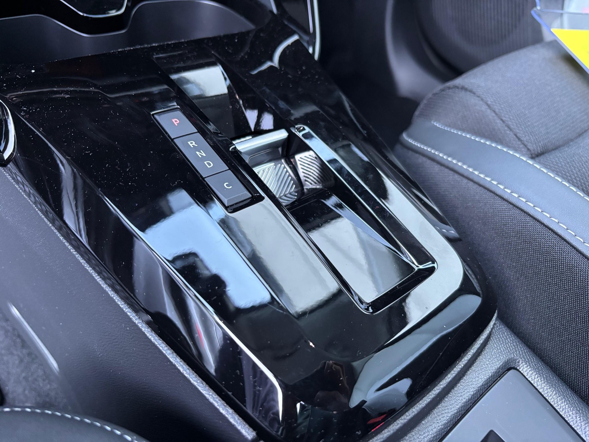 CITROEN e-C3 Aircross Max-image-10