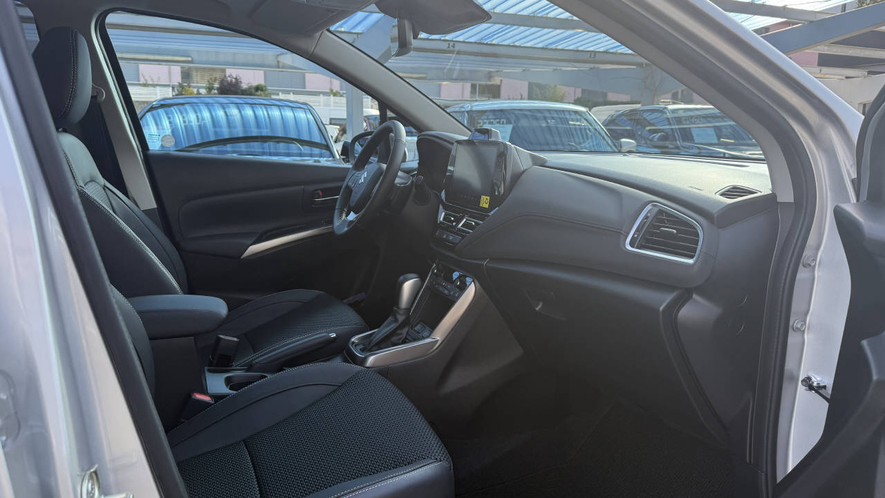 SUZUKI S-Cross 1.4 T Compact Top Hybrid 4x4-image-8