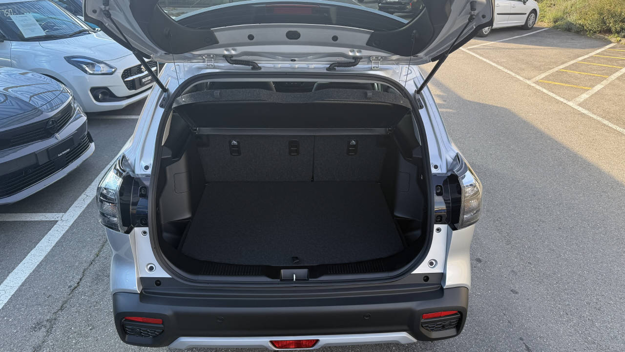 SUZUKI S-Cross 1.4 T Compact Top Hybrid 4x4-image-5