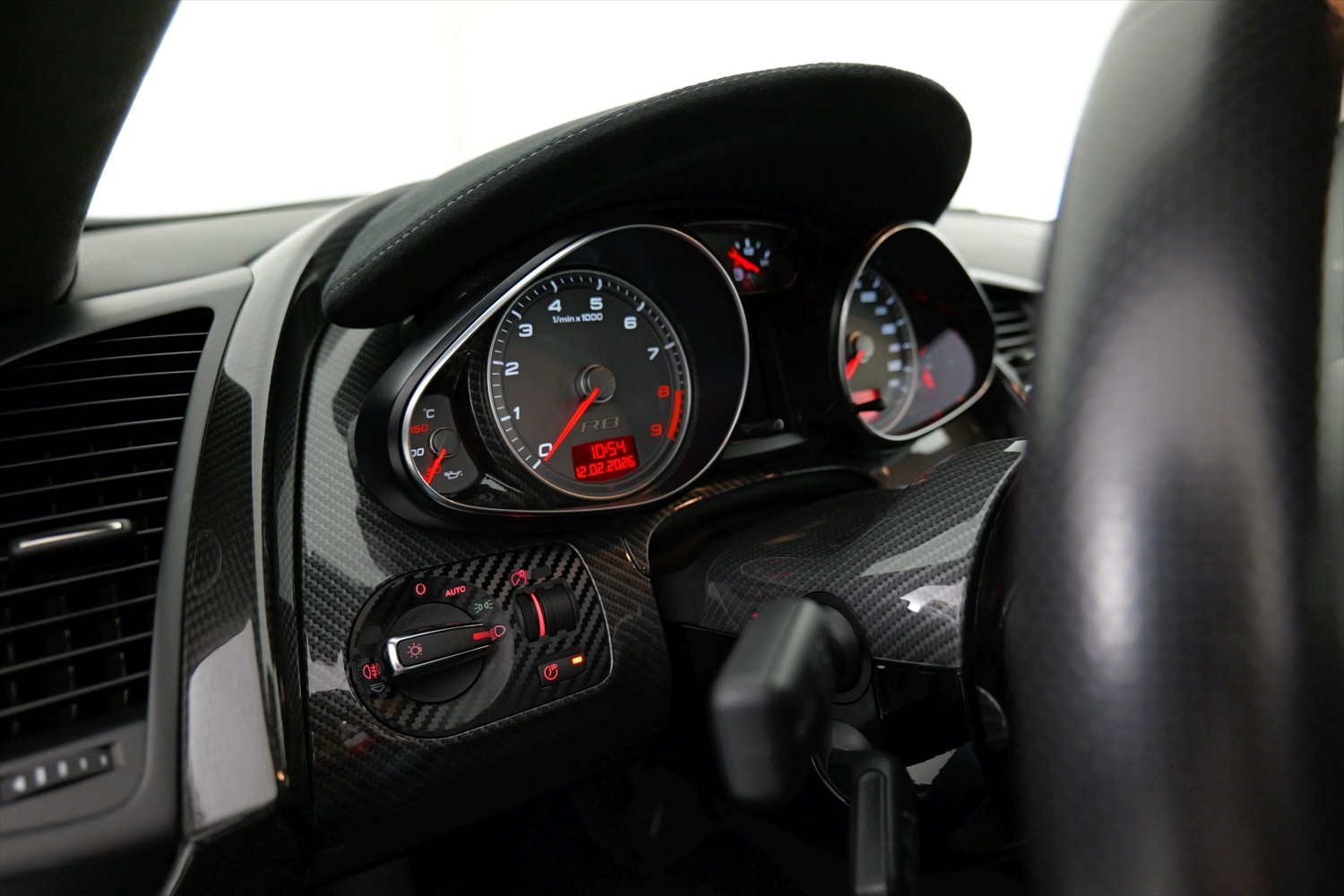 AUDI R8 Coupé 4.2-image-10
