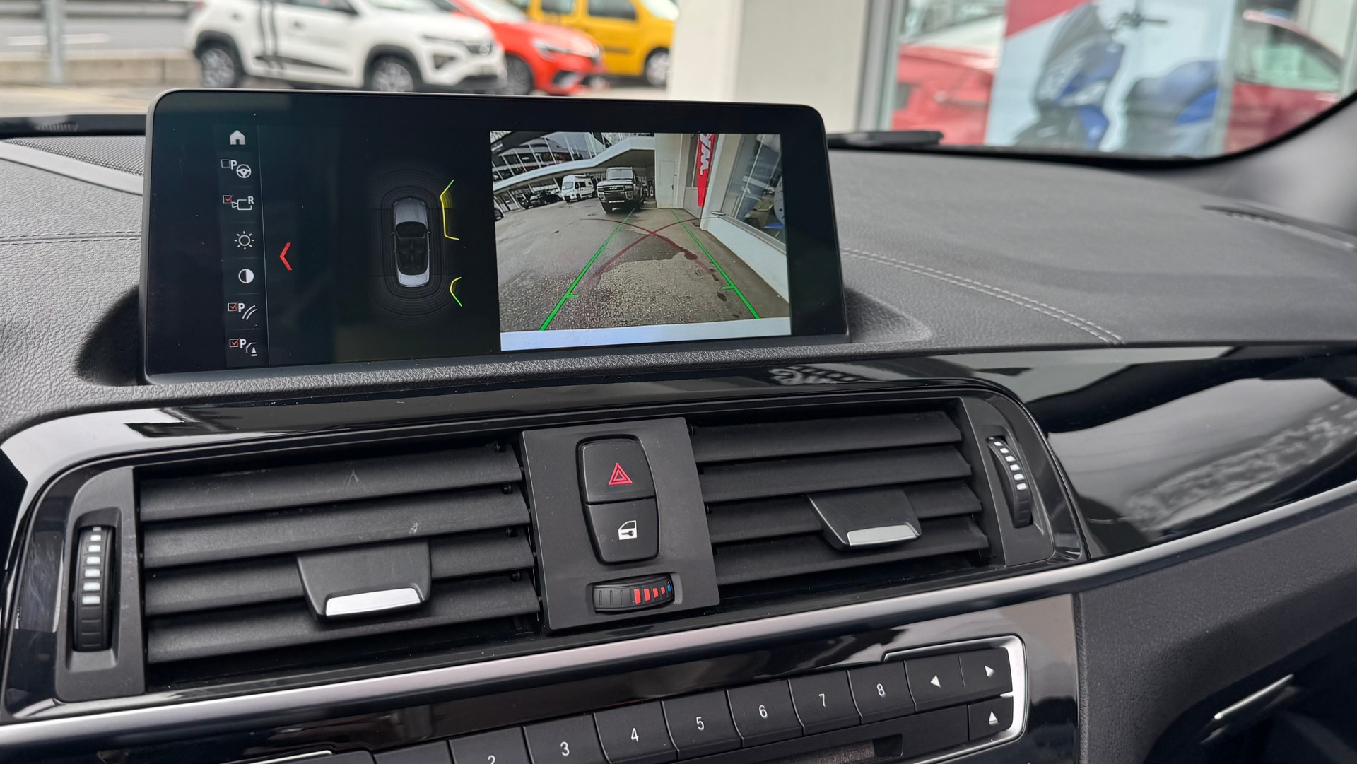 BMW M240i xDrive Steptronic-image-18