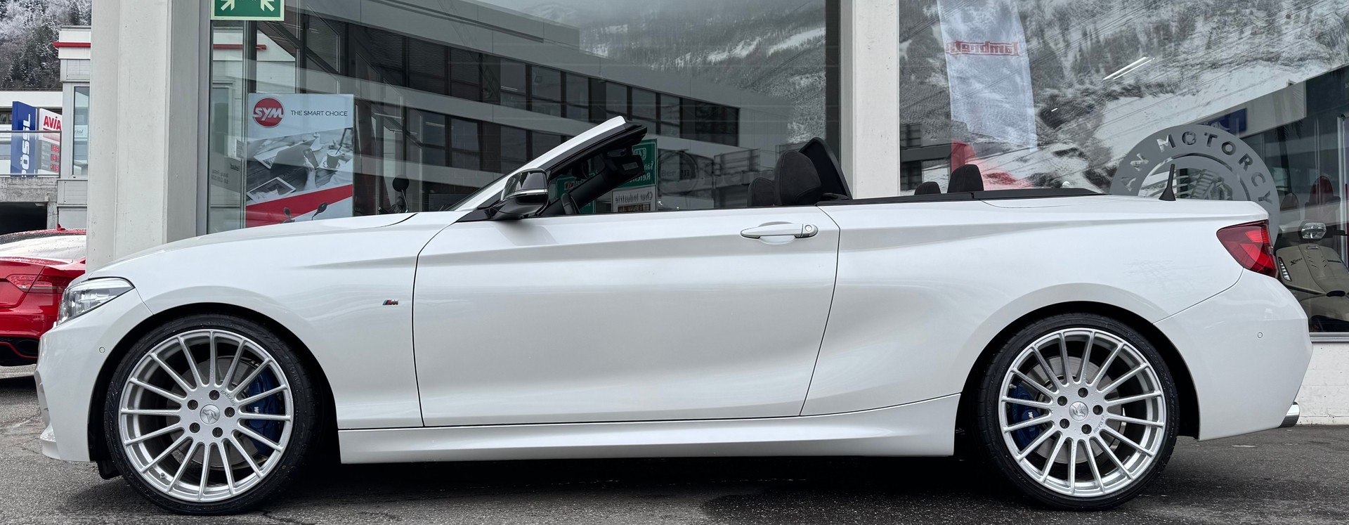 BMW M240i xDrive Steptronic-image-3