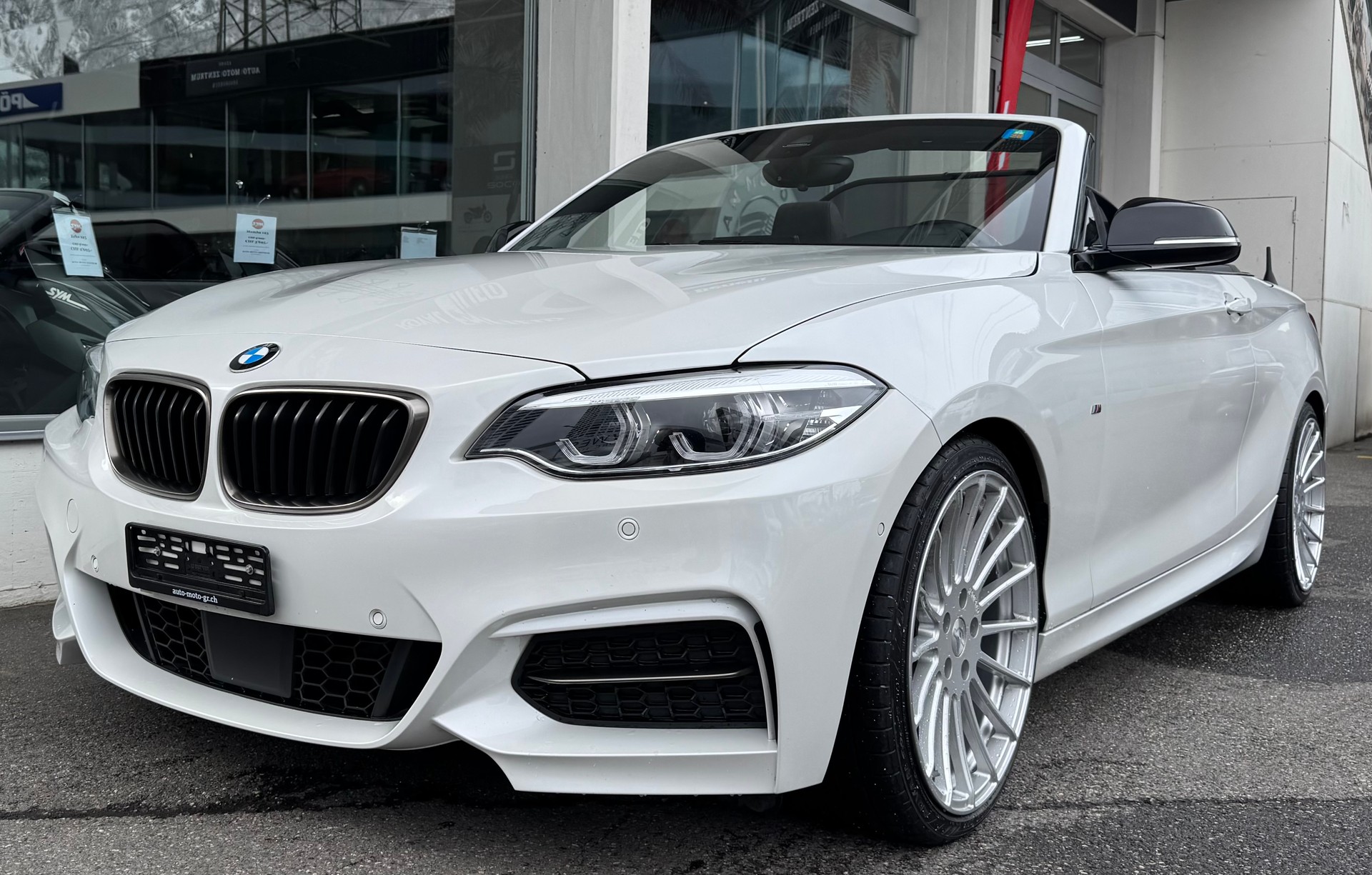 BMW M240i xDrive Steptronic-image-7