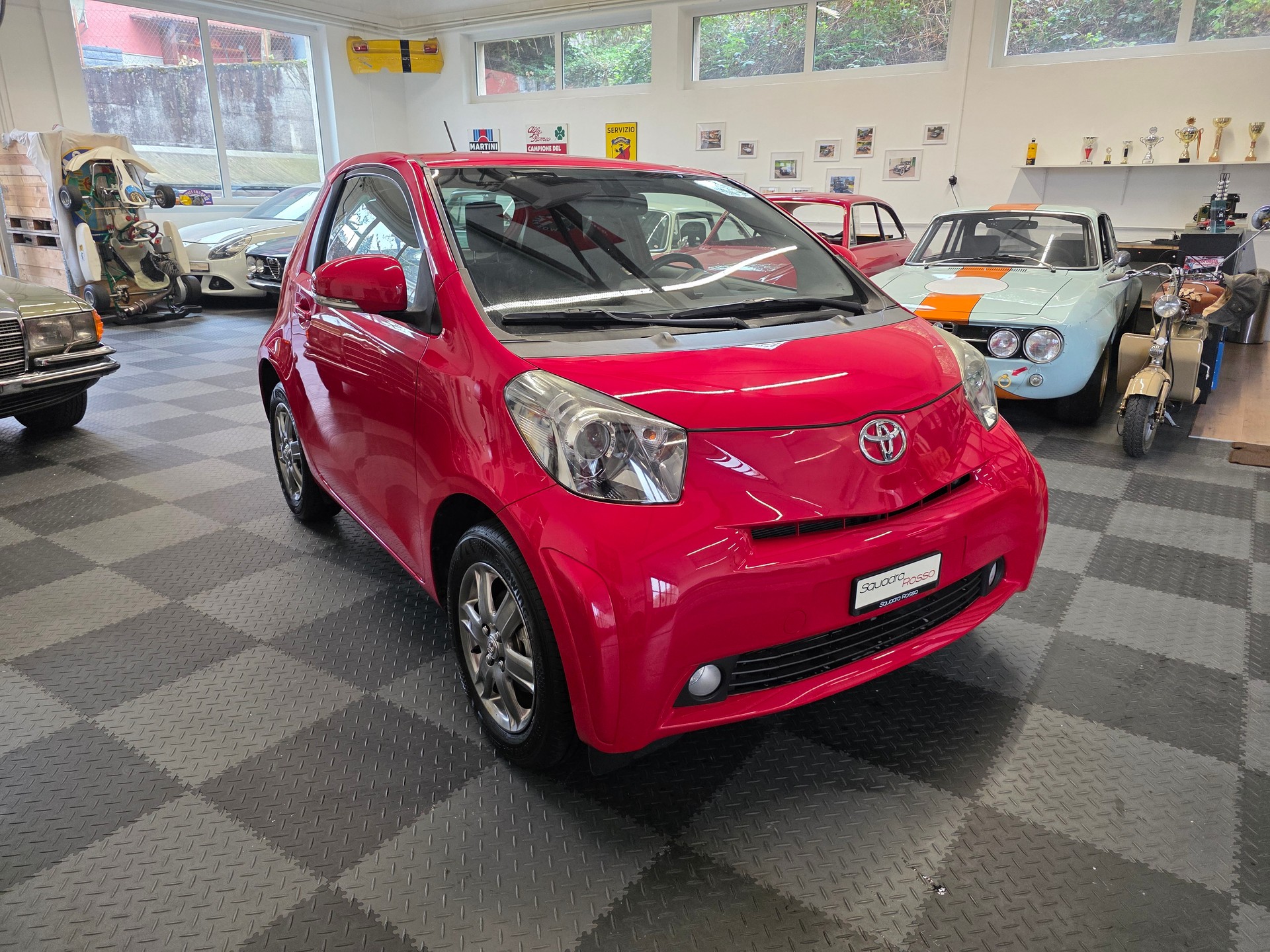 TOYOTA iQ 1.0 VVT-i Linea Terra-image-1