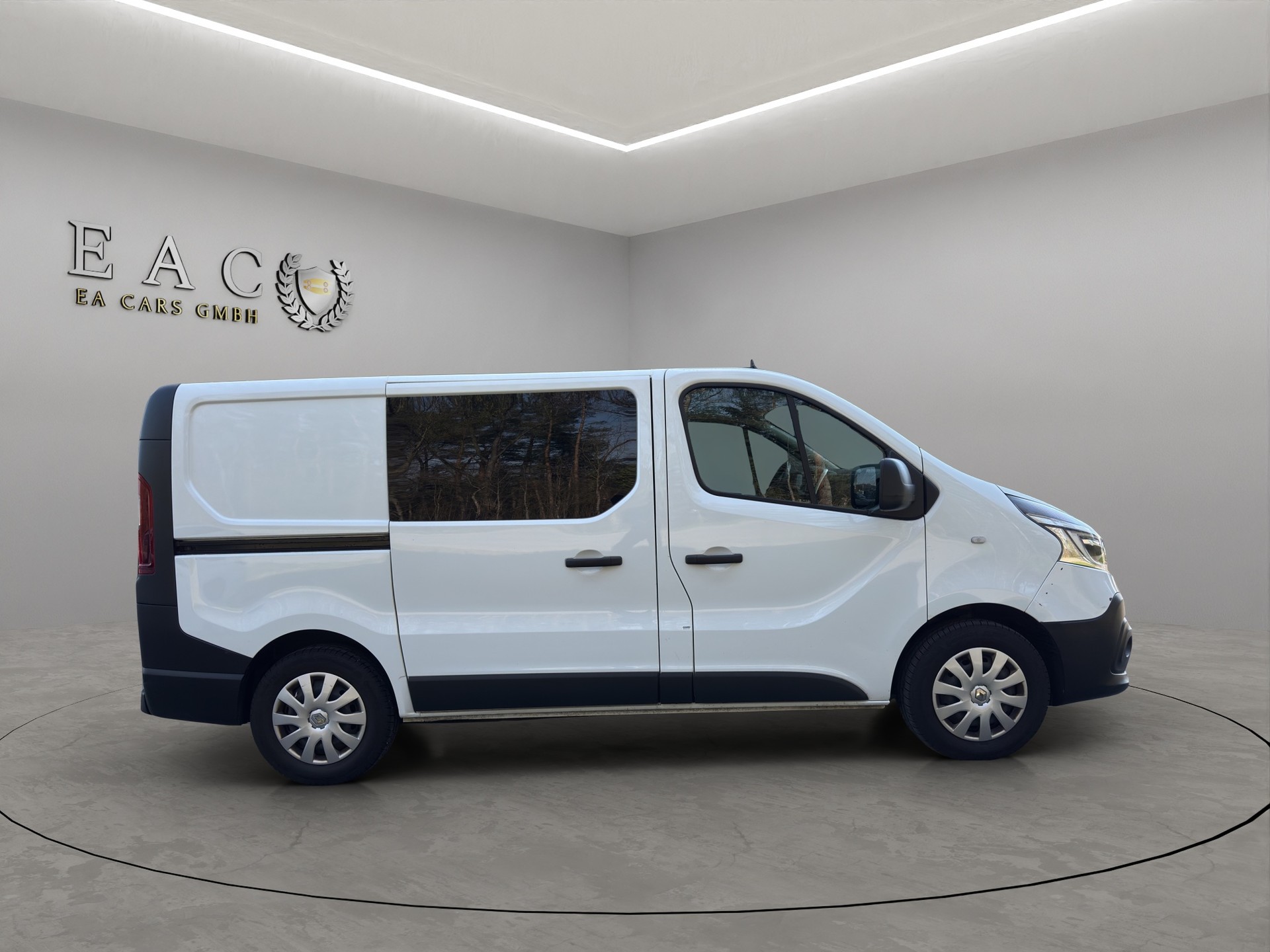 RENAULT Trafic 2.0 dCi 120 3.0t Business L1H1-image-5