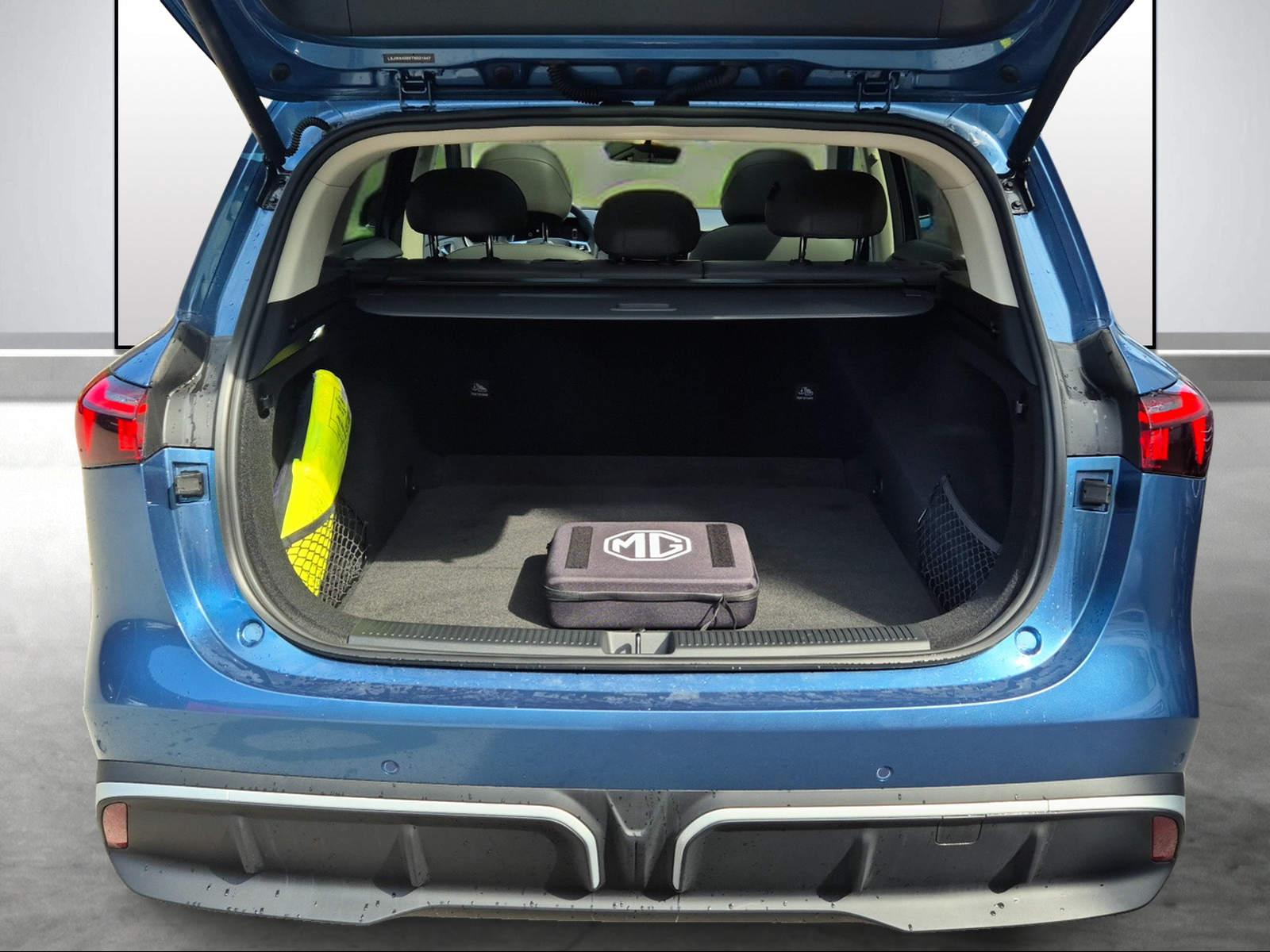 MG S6 EV 77 kWh Luxury 4WD-image-13