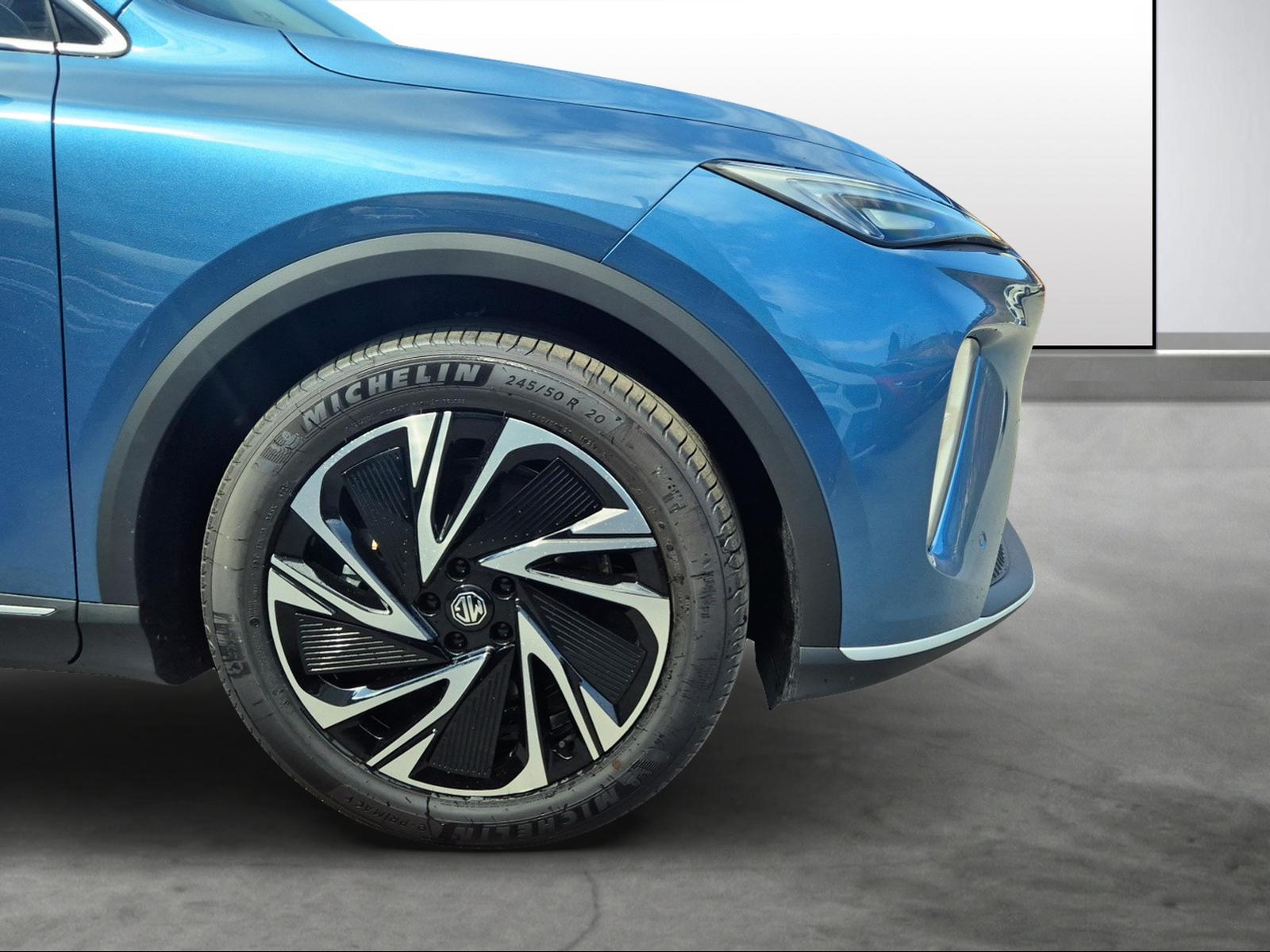 MG S6 EV 77 kWh Luxury 4WD-image-14