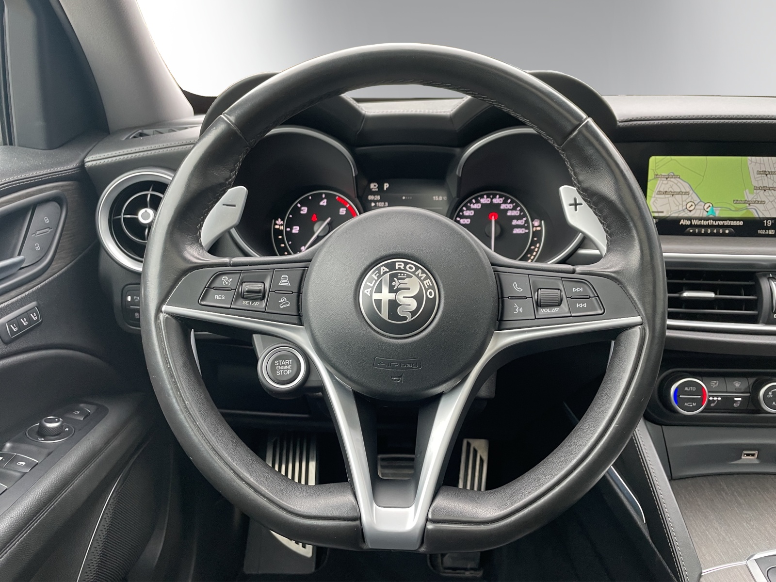 ALFA ROMEO Stelvio 2.2 JTDM Executive Q4 Automatic-image-14