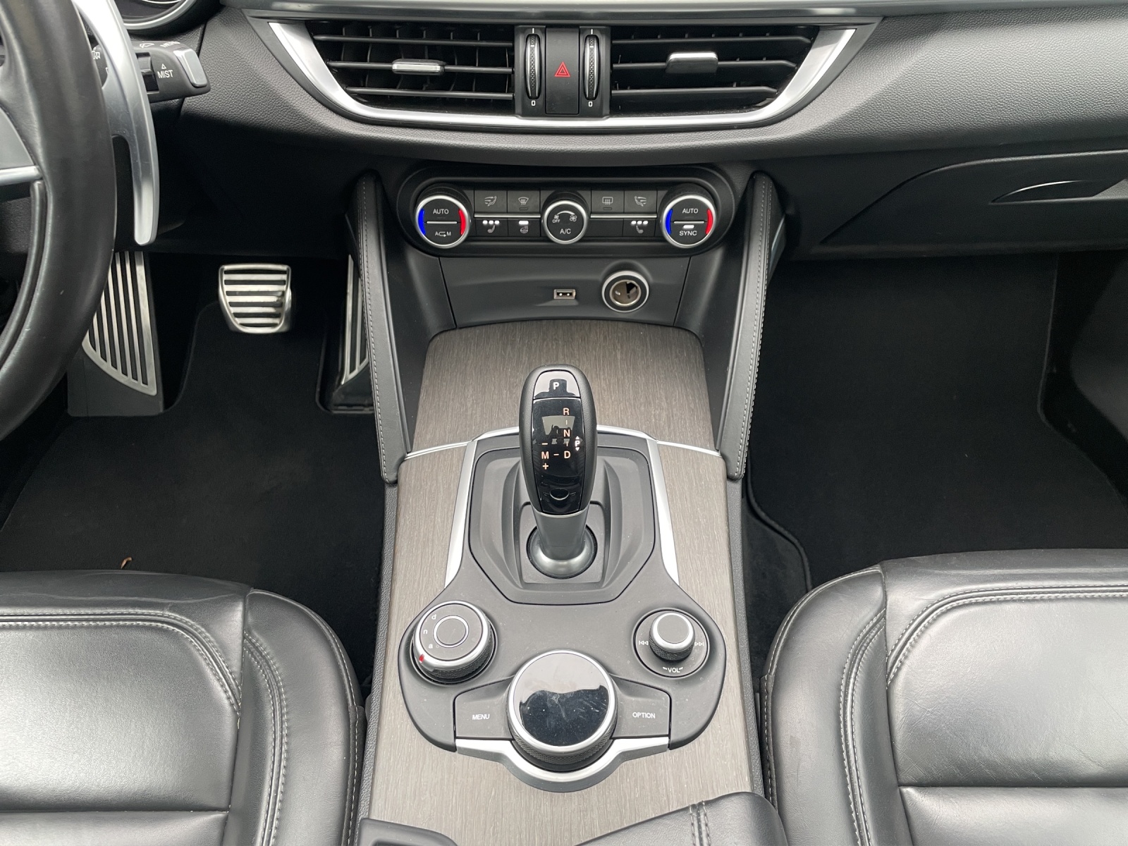 ALFA ROMEO Stelvio 2.2 JTDM Executive Q4 Automatic-image-16