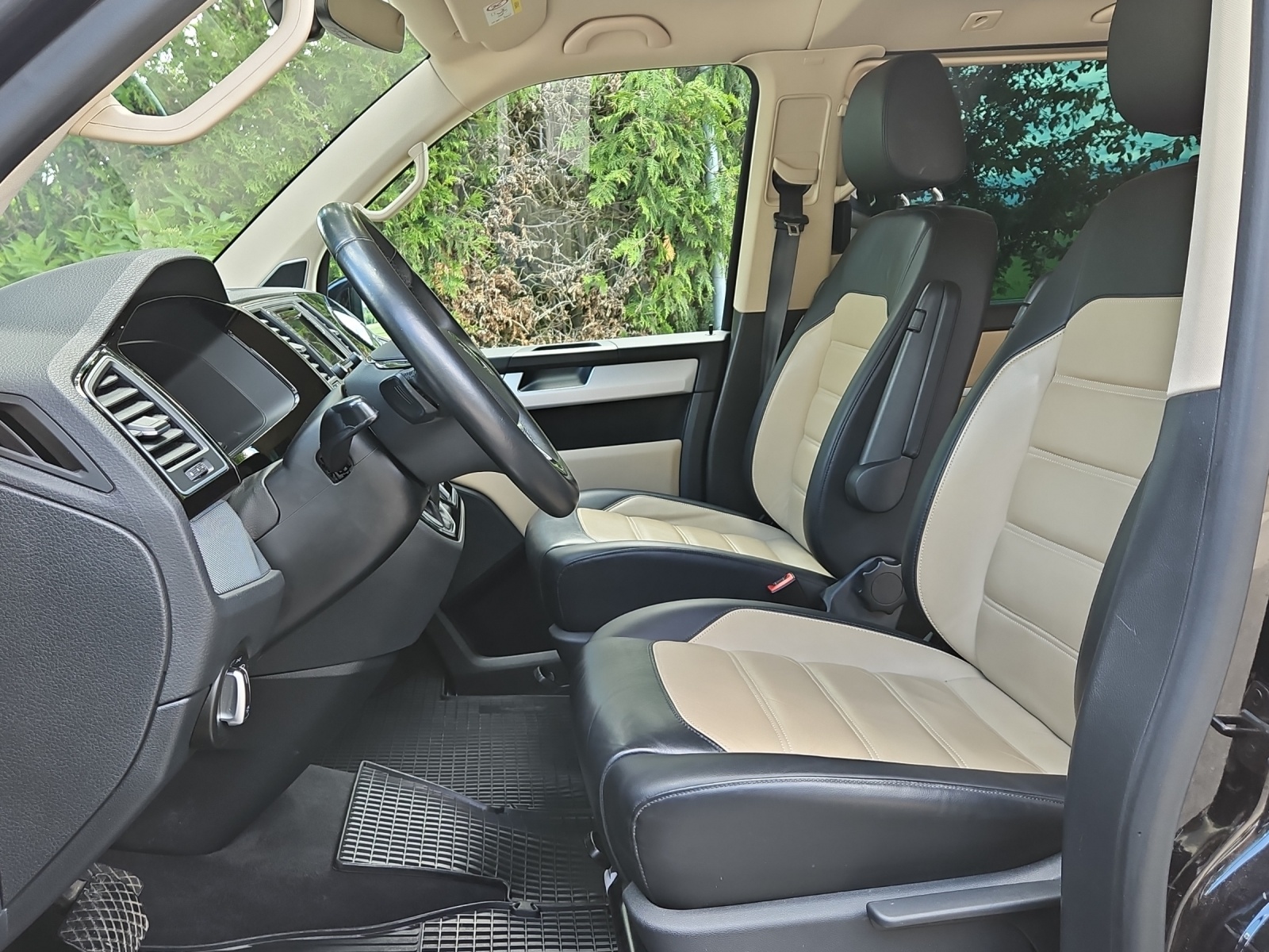 VW T6 Multivan 2.0 TDI 204 Highline DSG 4m-image-6