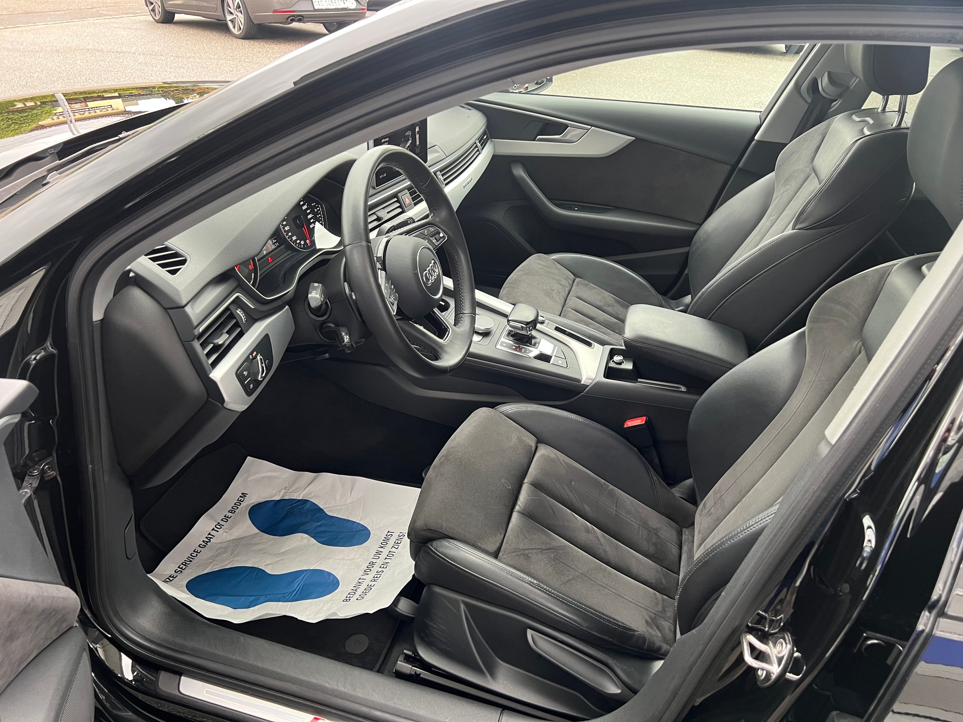 AUDI A4 Avant 2.0 TDI 190 Sport quattro S-Tronic-image-10