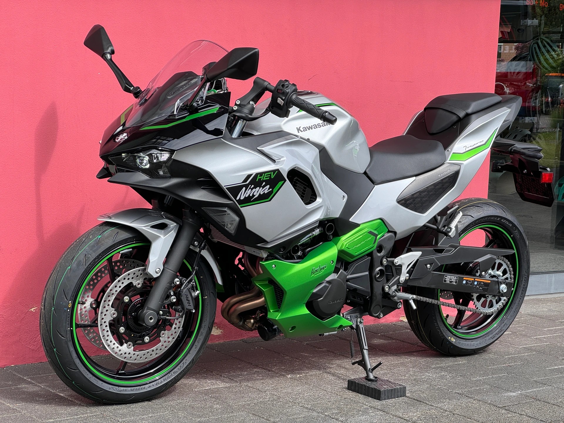 KAWASAKI NINJA 7 HYBRID-showroom-element-3