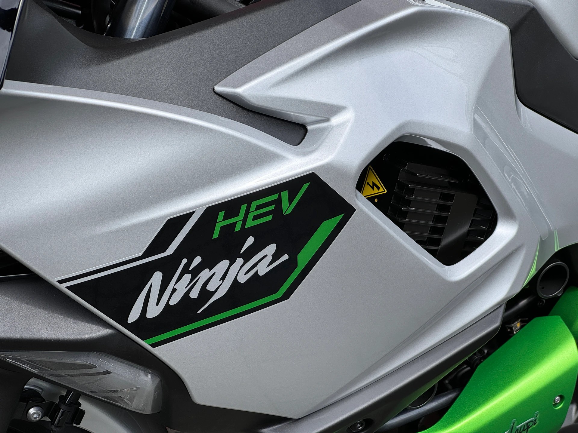 KAWASAKI NINJA 7 HYBRID-image-15