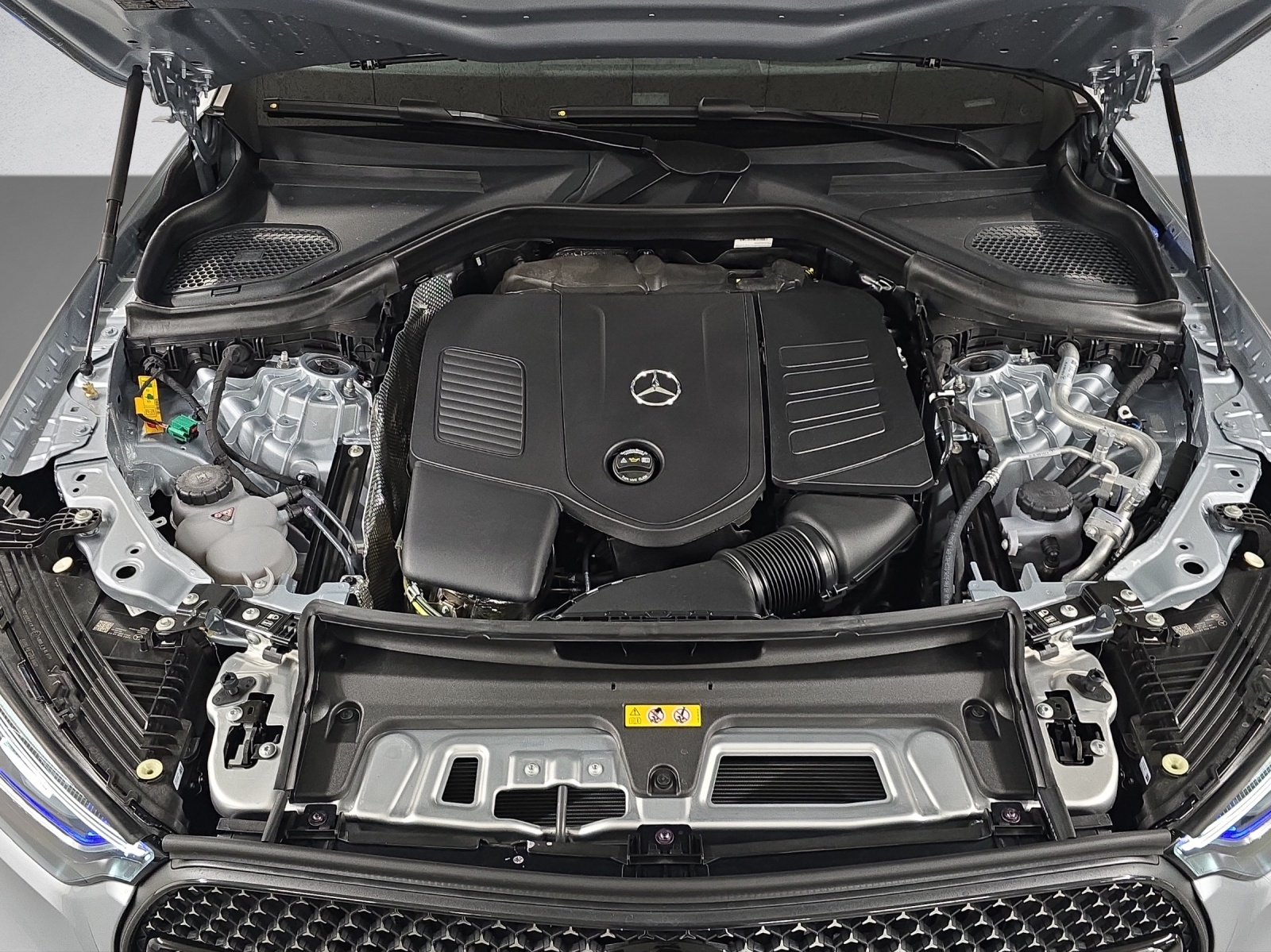 MERCEDES-BENZ GLC 400 e AMG Line 4Matic EQ Star-image-9