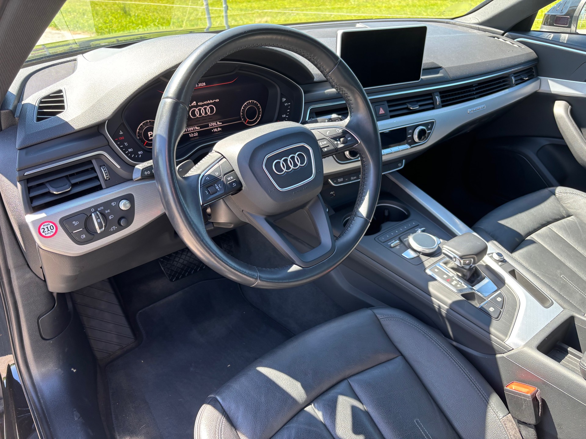 AUDI Quattro-image-5