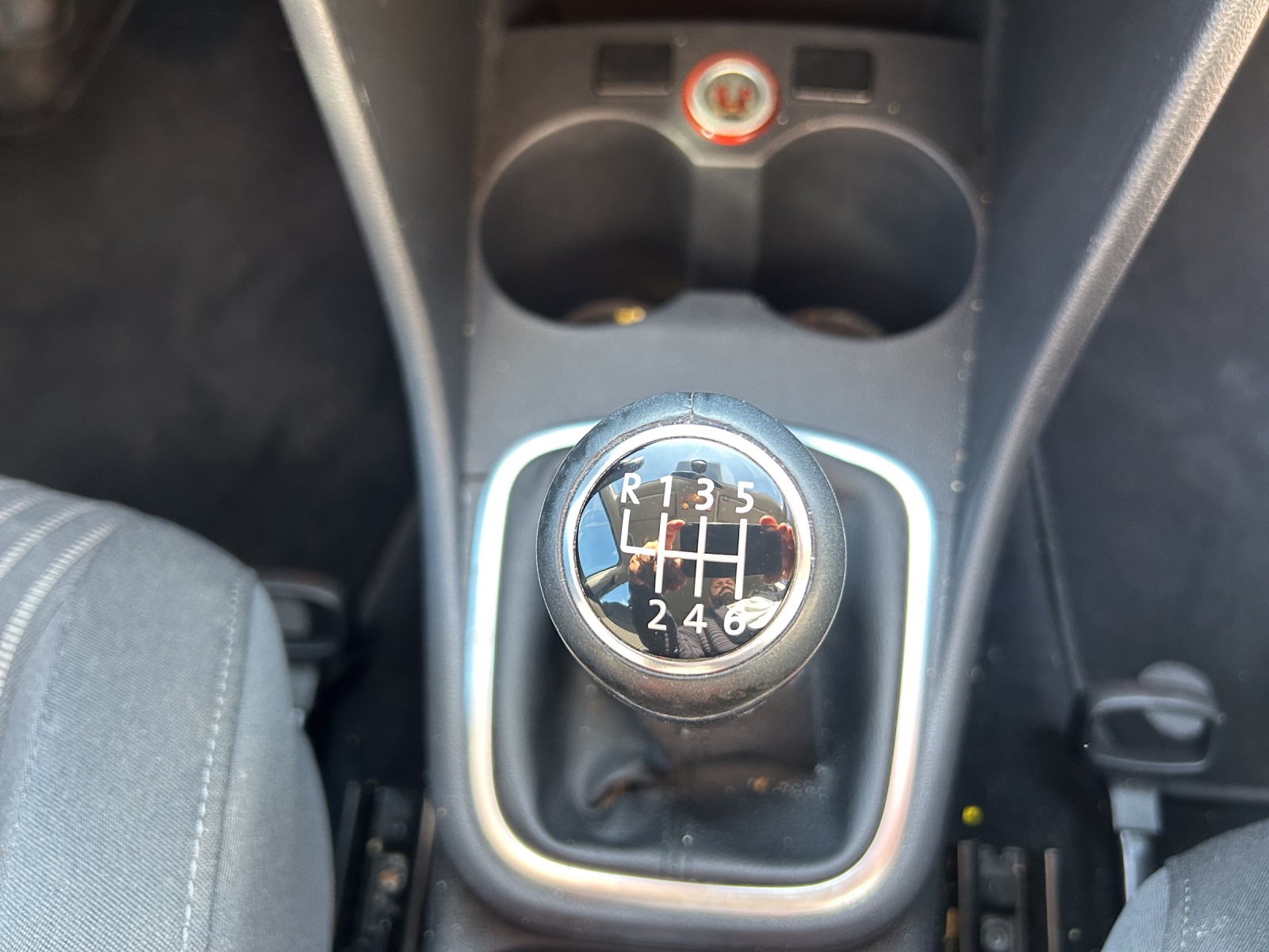 VW Polo 1.2 TSI Highline-image-11
