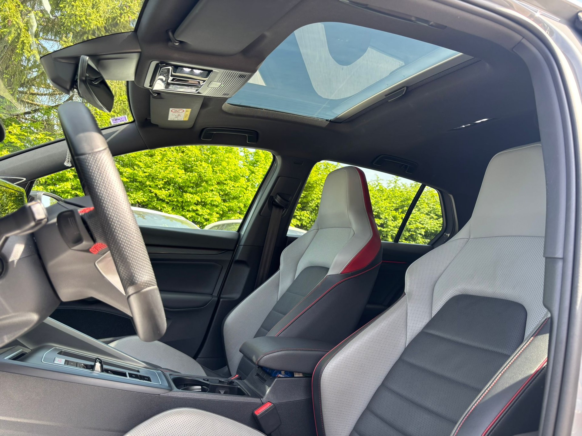 VW Golf 2.0 TSI GTI Clubsport DSG-image-11