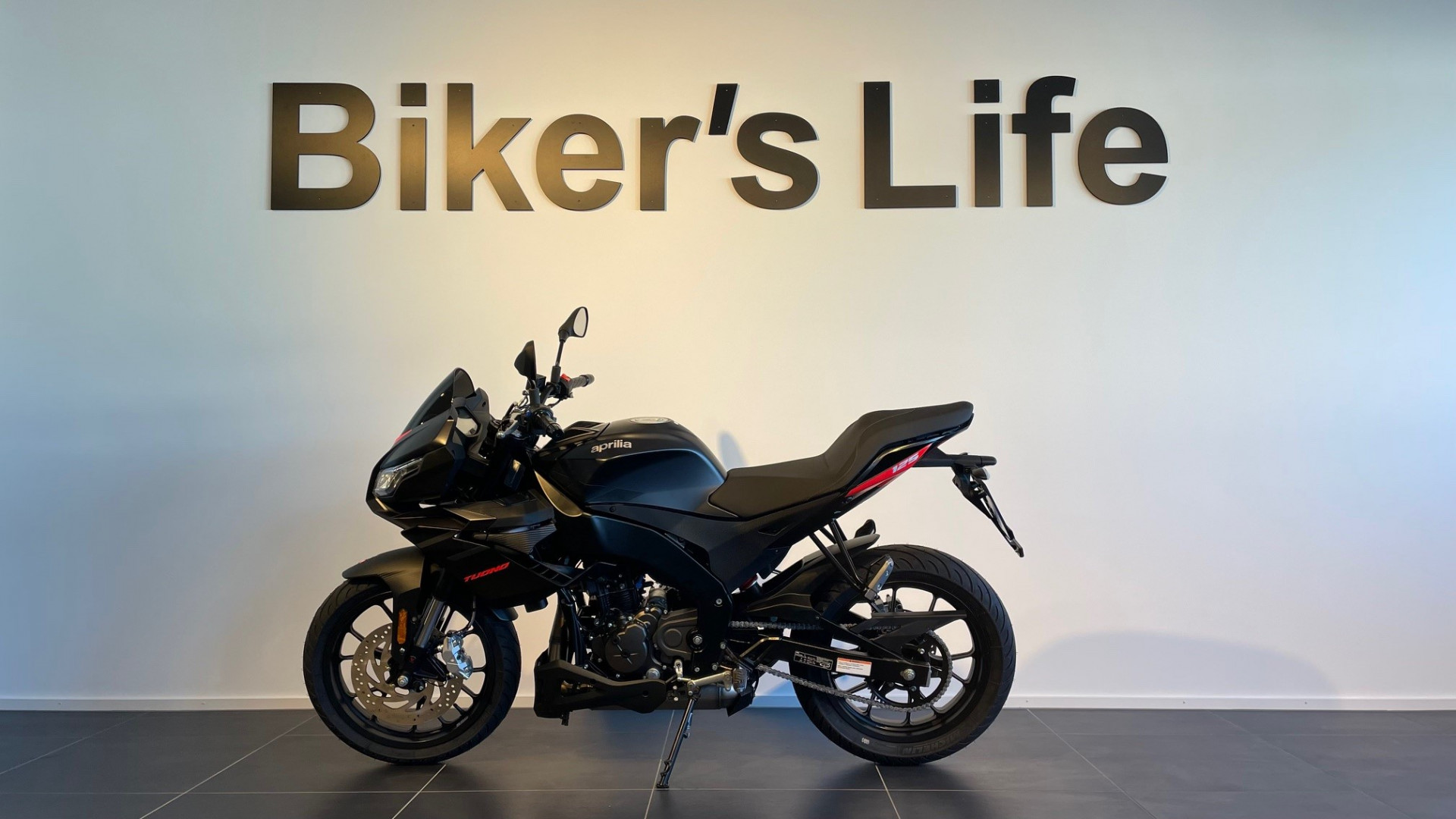 APRILIA Tuono 125-showroom-element-1