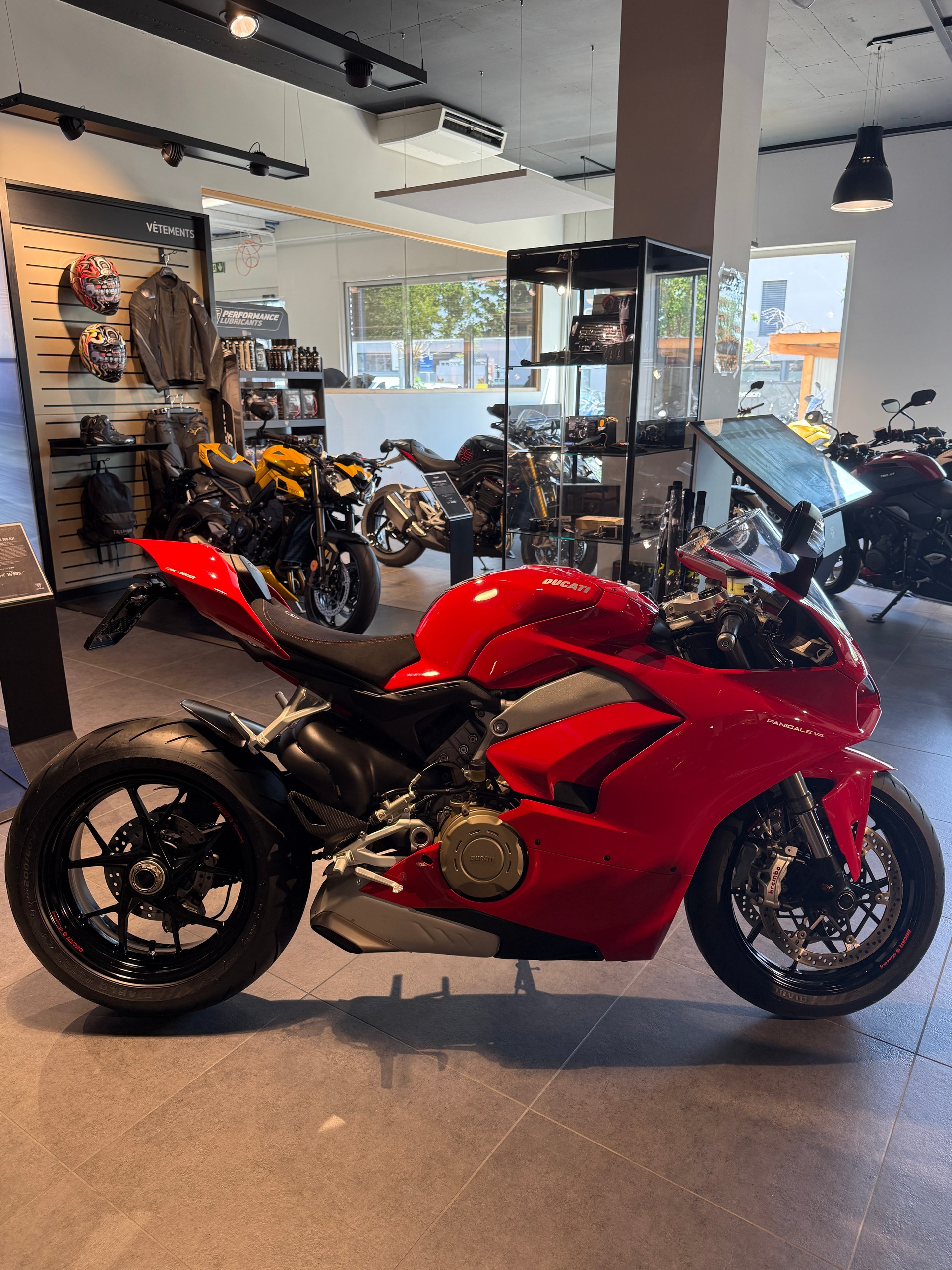 DUCATI Panigale 1103 V4