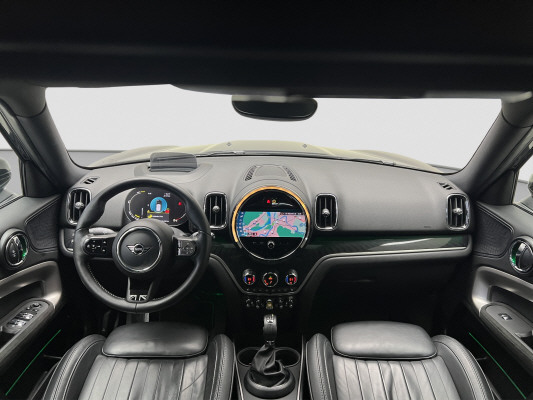 MINI Countryman CooperSE ALL4-image-10